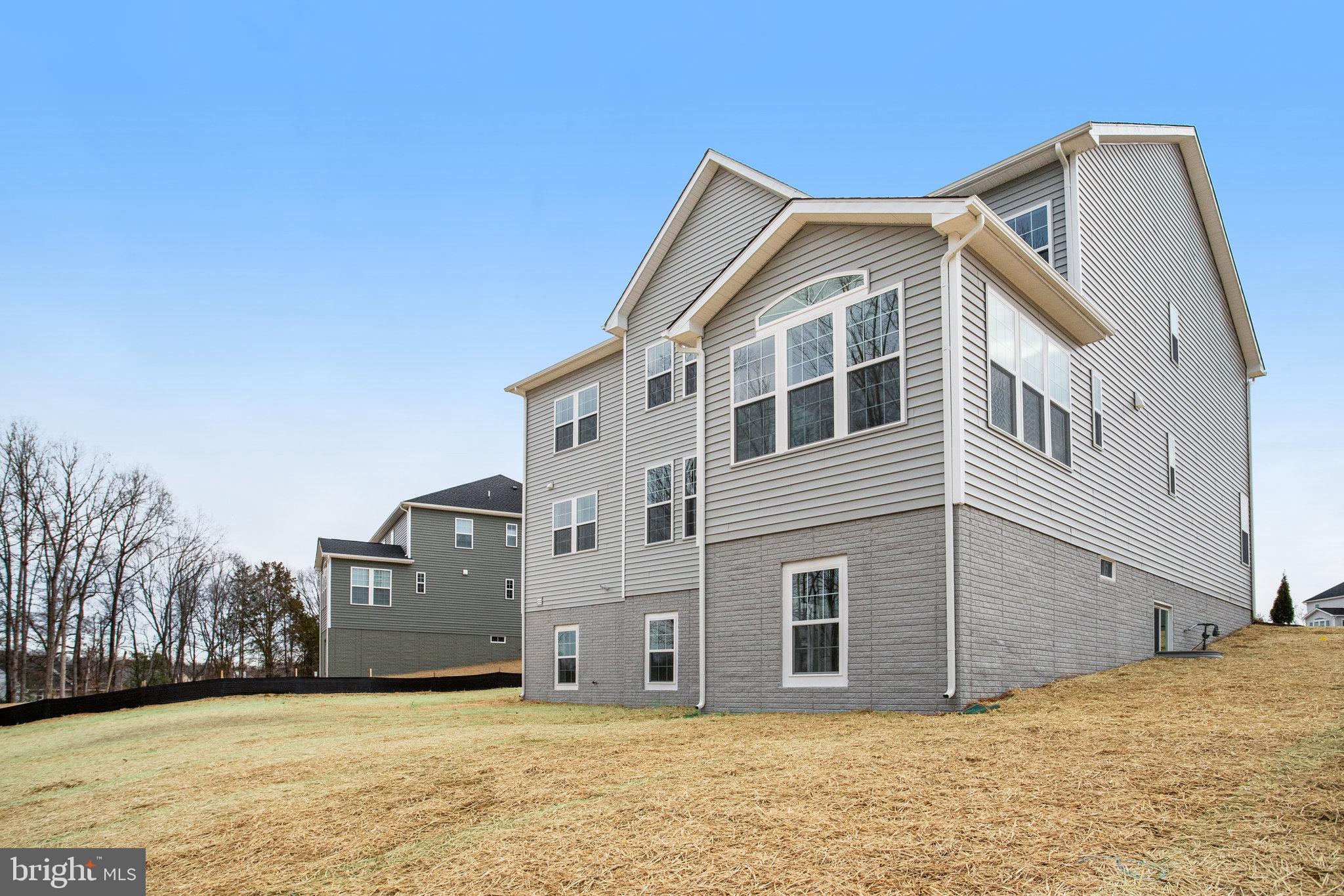 WHITE OAK - Residential