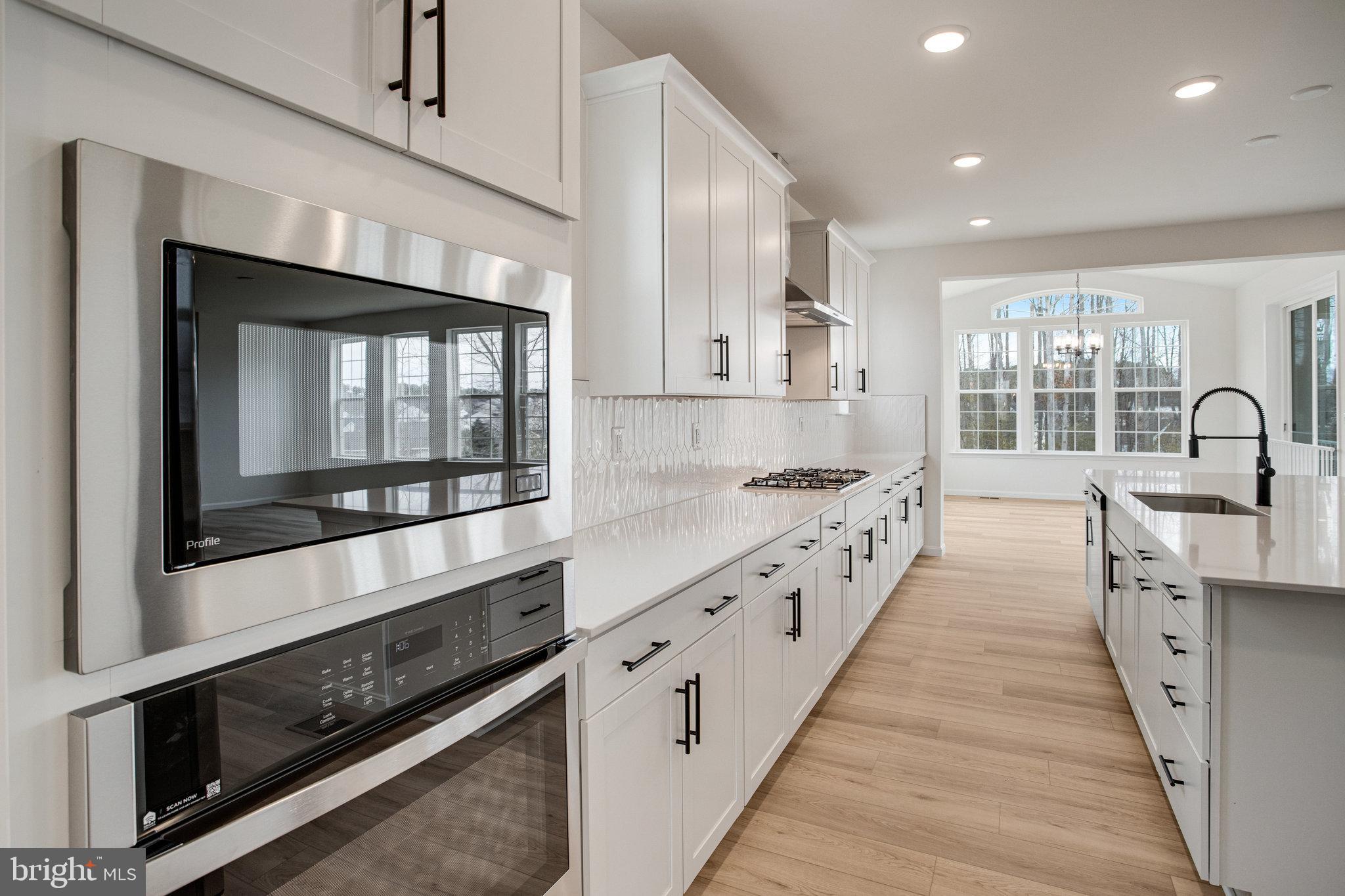 WHITE OAK - Residential