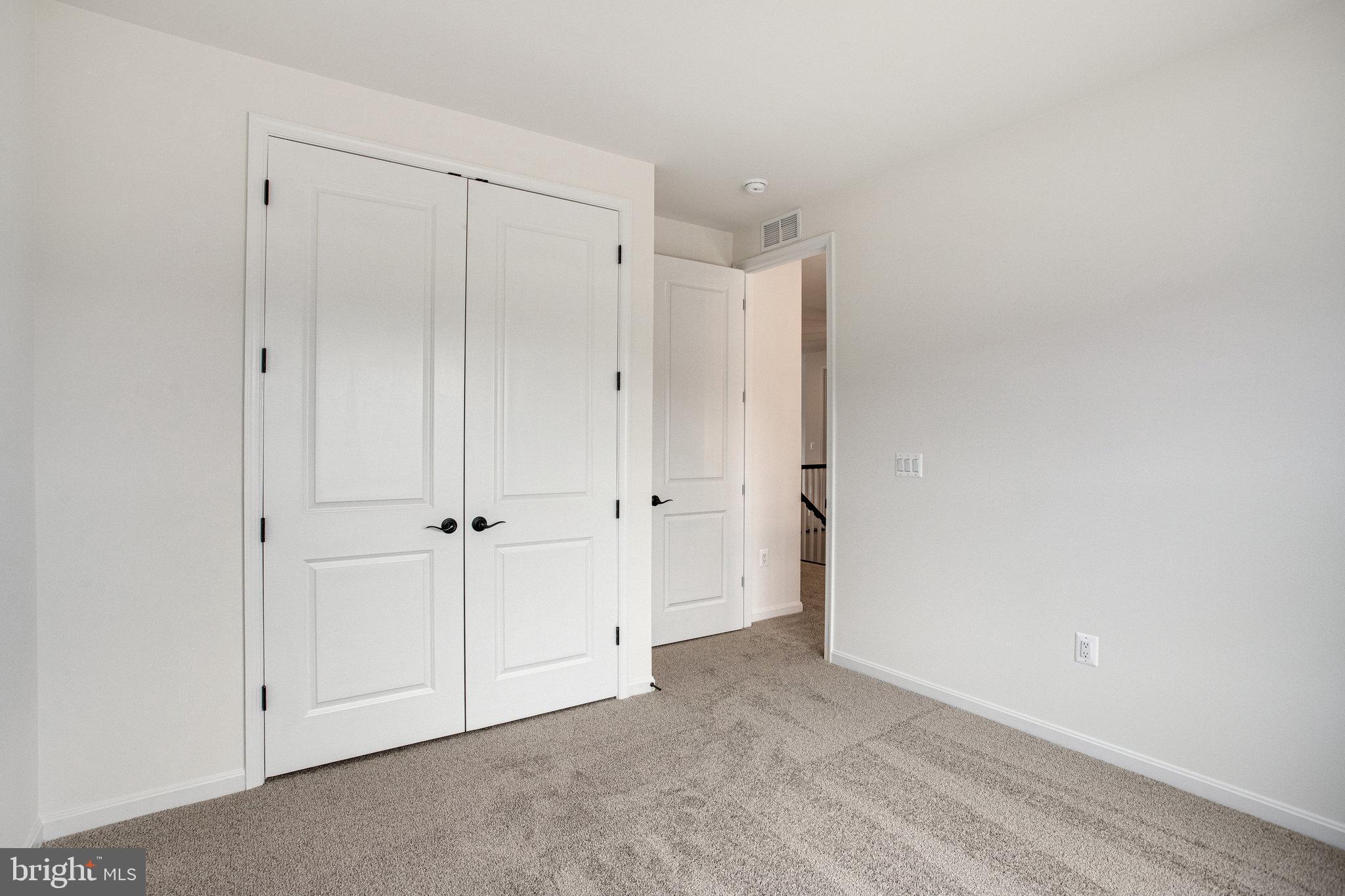 WHITE OAK - Residential