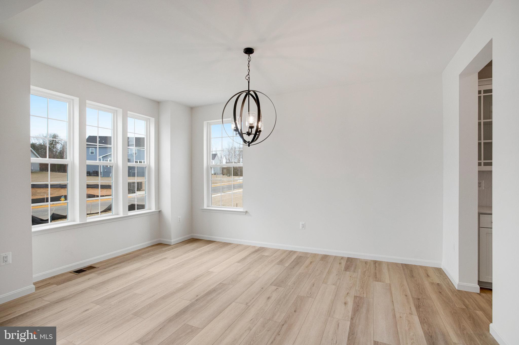 WHITE OAK - Residential