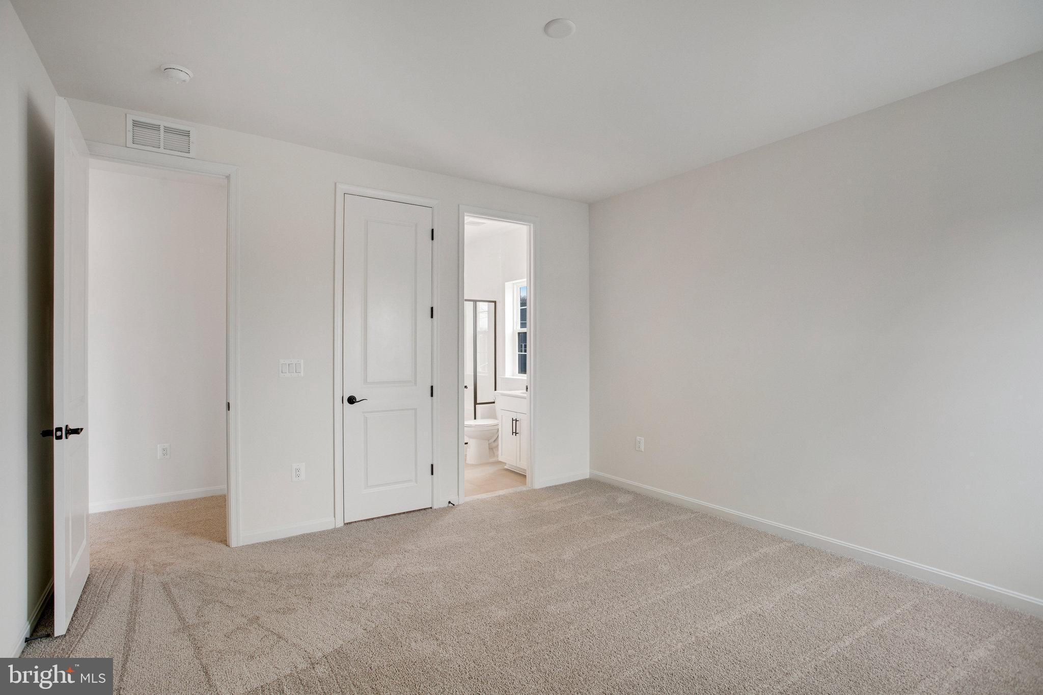 WHITE OAK - Residential