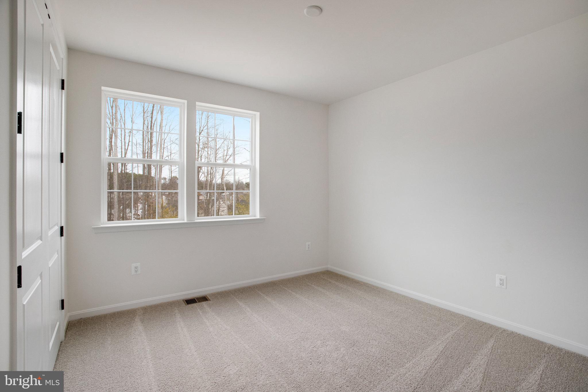 WHITE OAK - Residential