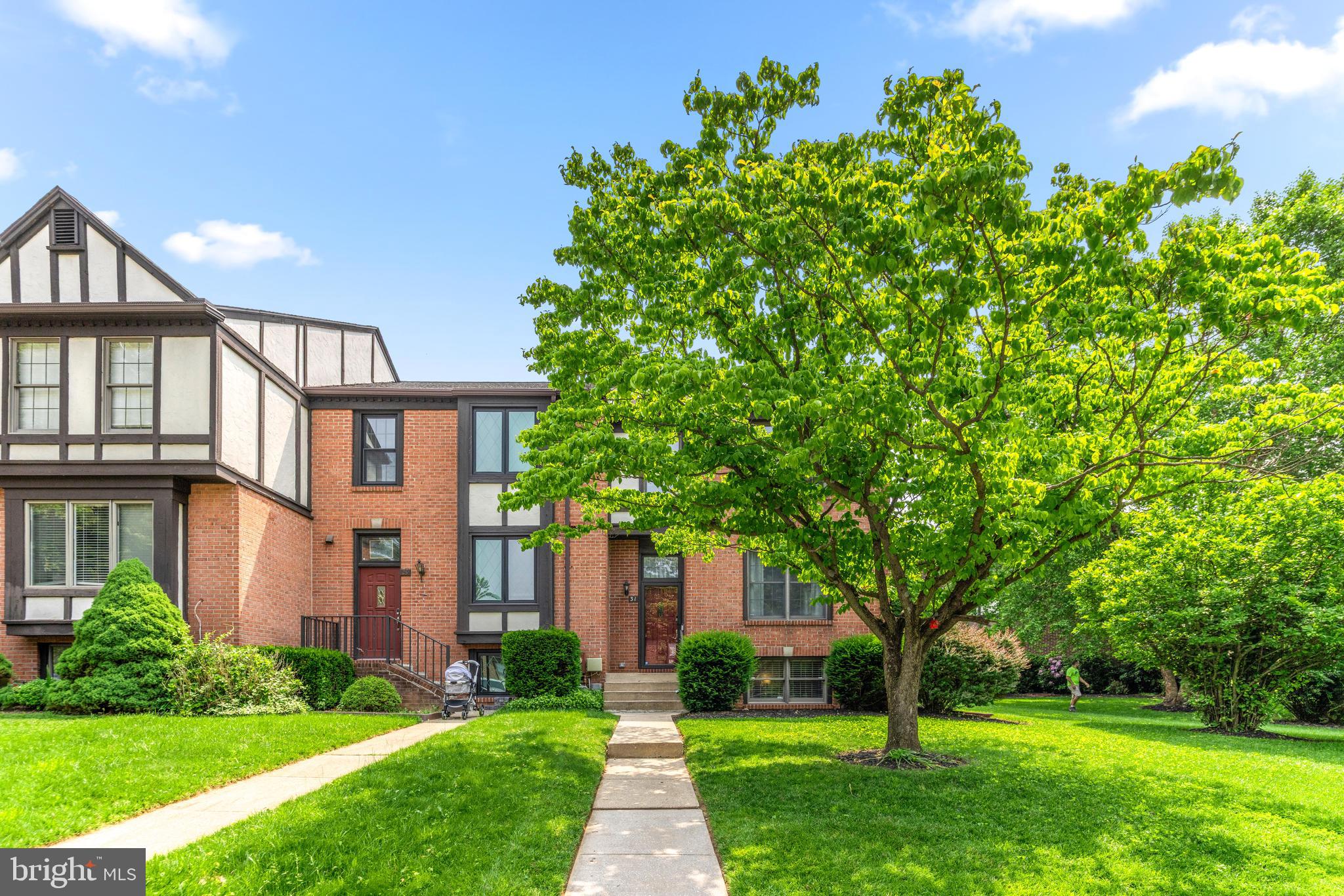 31 TUDOR COURT