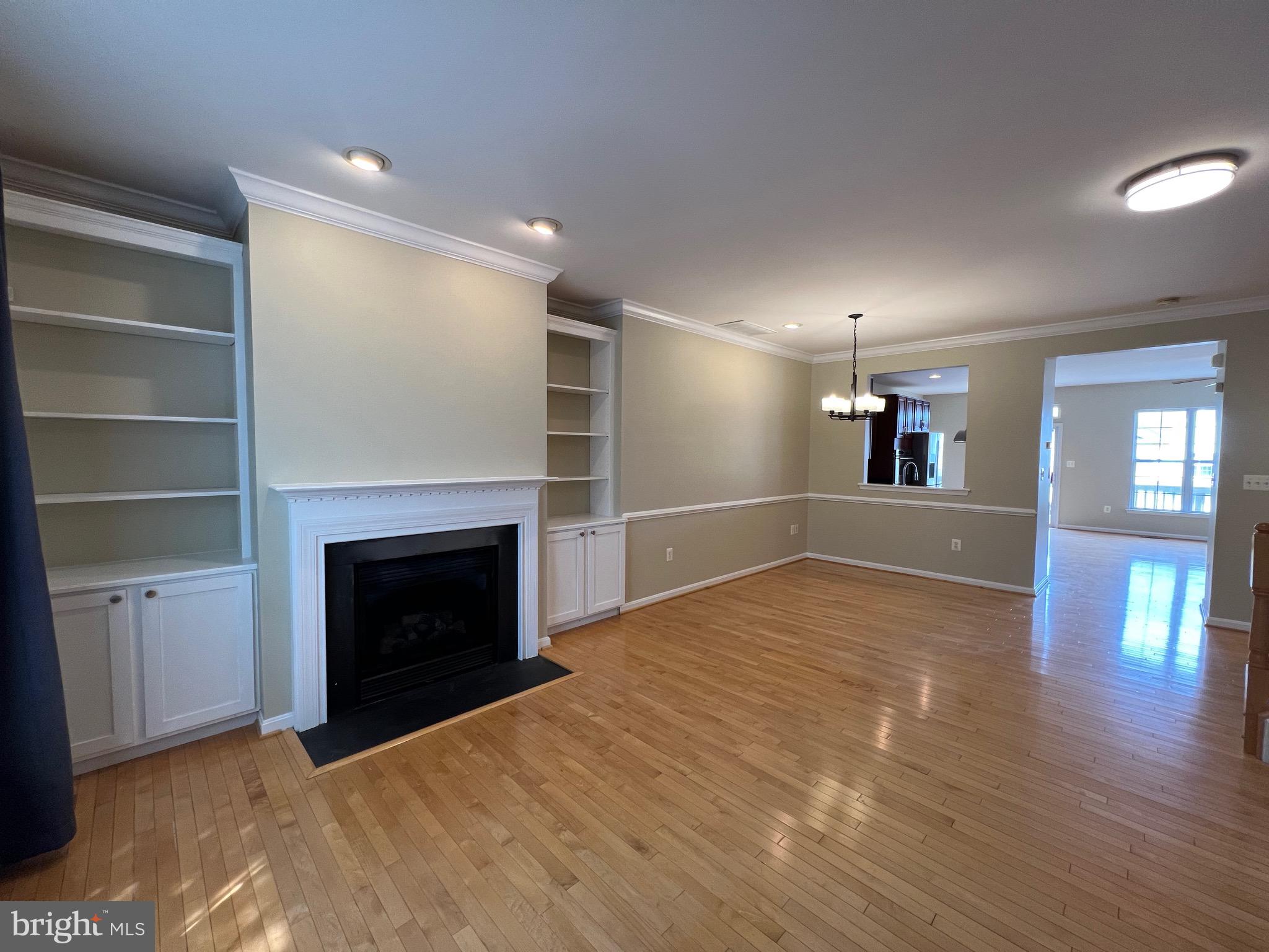 BELMONT TOWN CENTER - Residential Lease