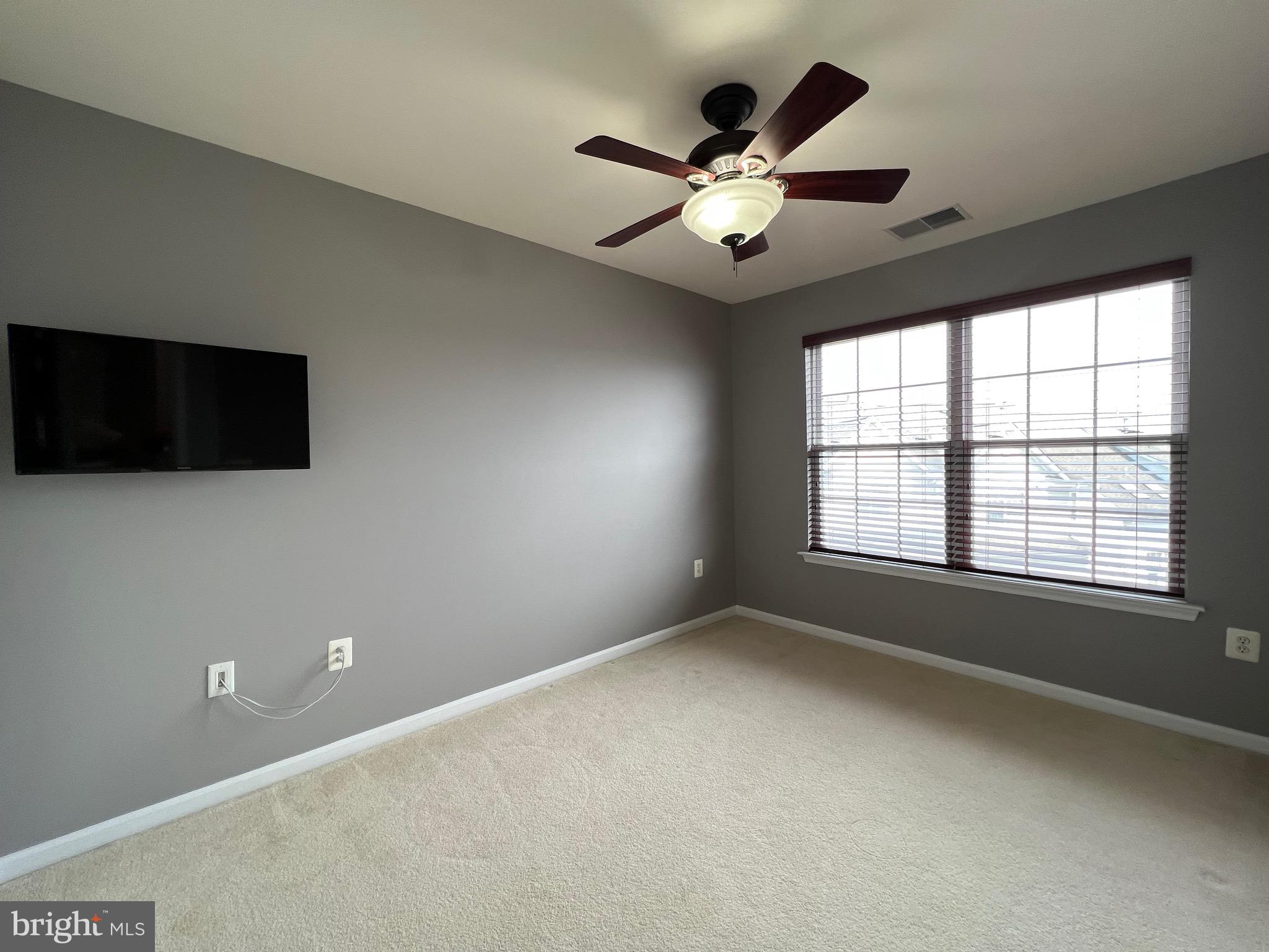 BELMONT TOWN CENTER - Residential Lease