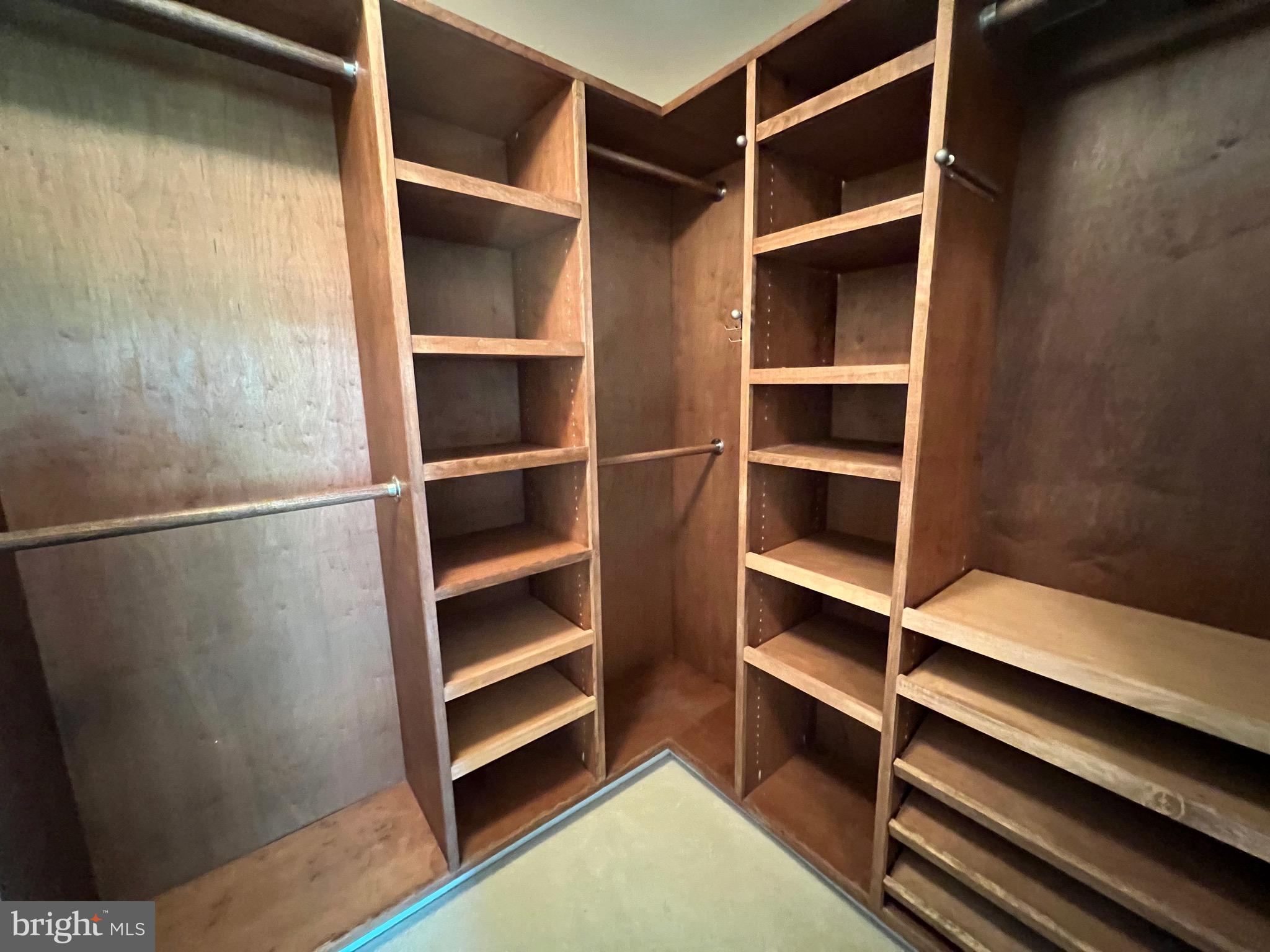 BELMONT TOWN CENTER - Residential Lease