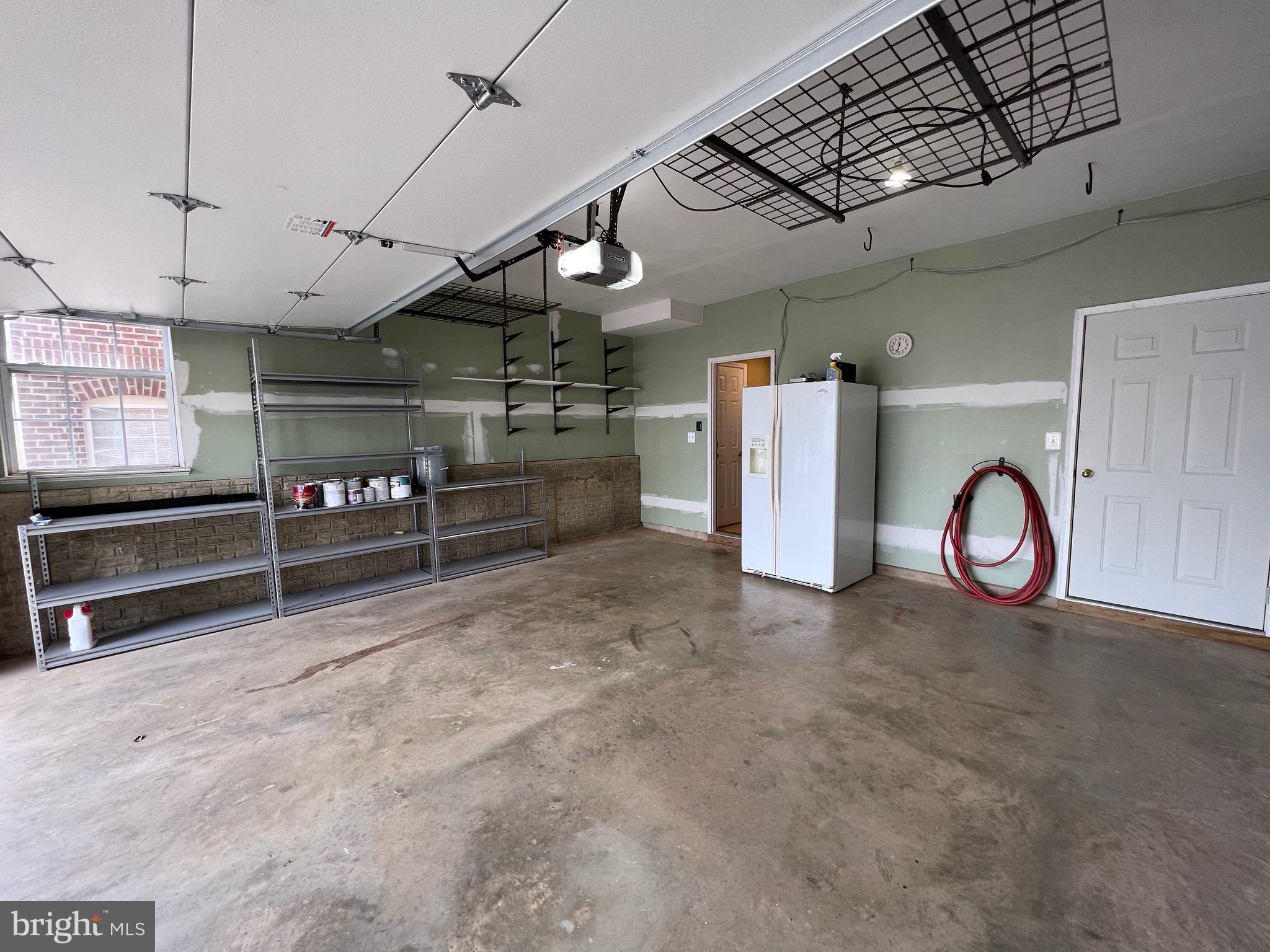 BELMONT TOWN CENTER - Residential Lease