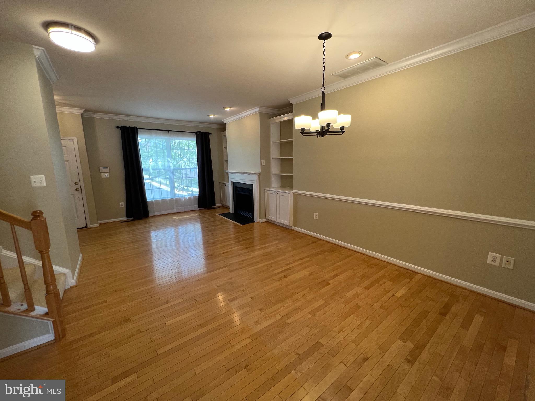 BELMONT TOWN CENTER - Residential Lease