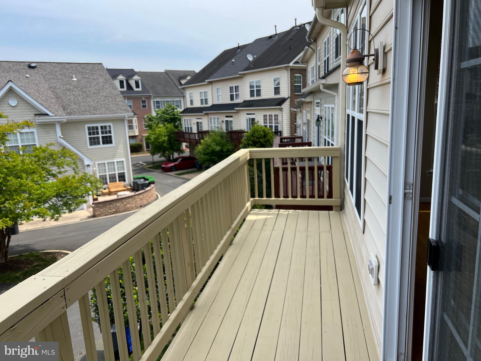 BELMONT TOWN CENTER - Residential Lease