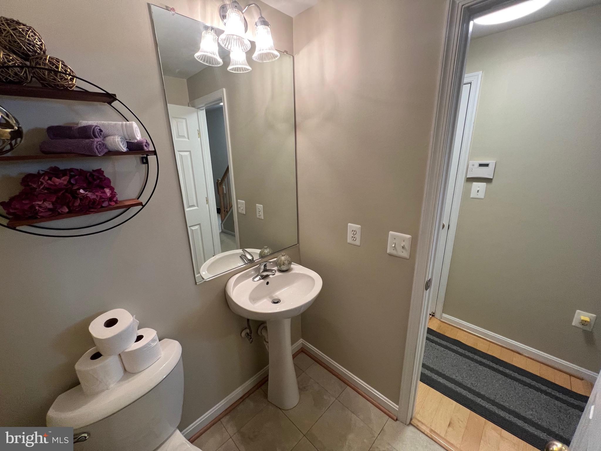 BELMONT TOWN CENTER - Residential Lease