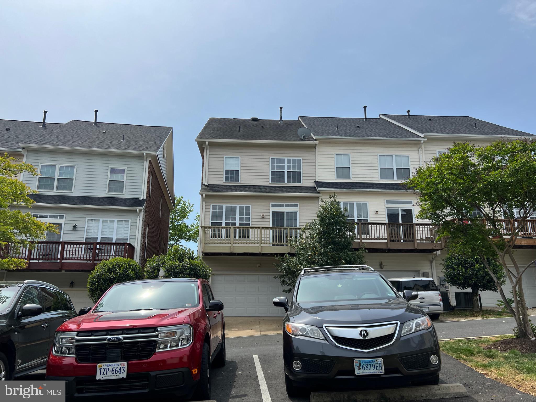 BELMONT TOWN CENTER - Residential Lease