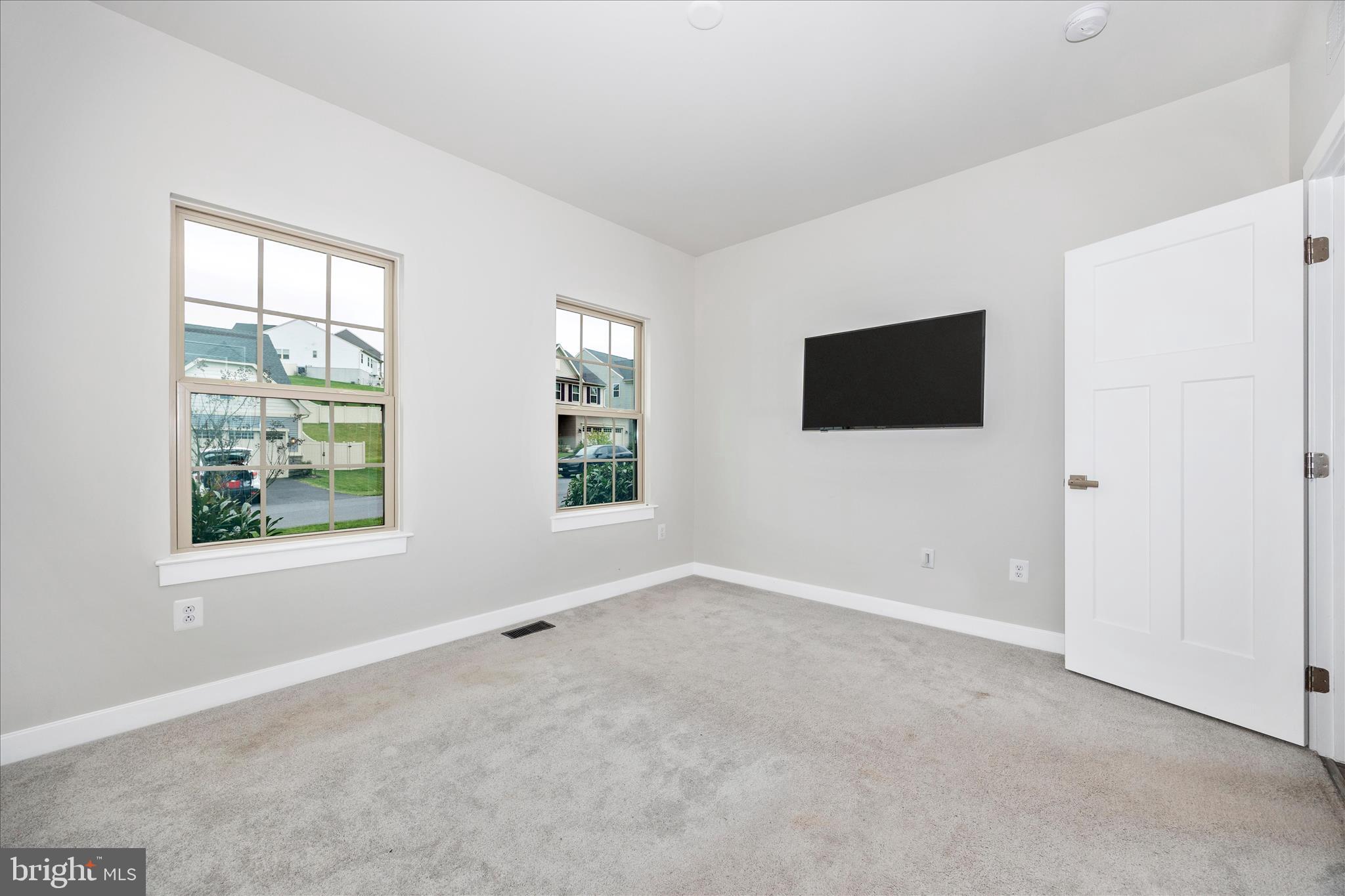 HAMPTONS - Residential