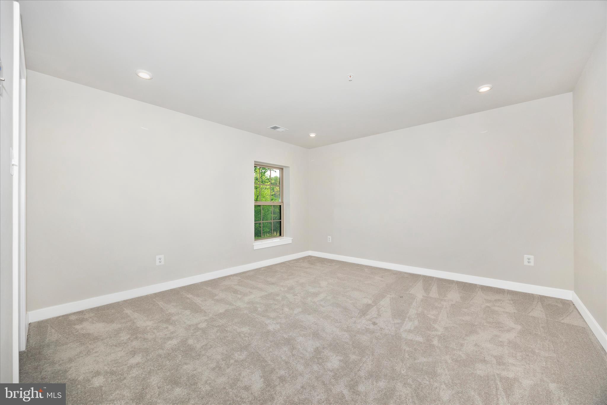 HAMPTONS - Residential