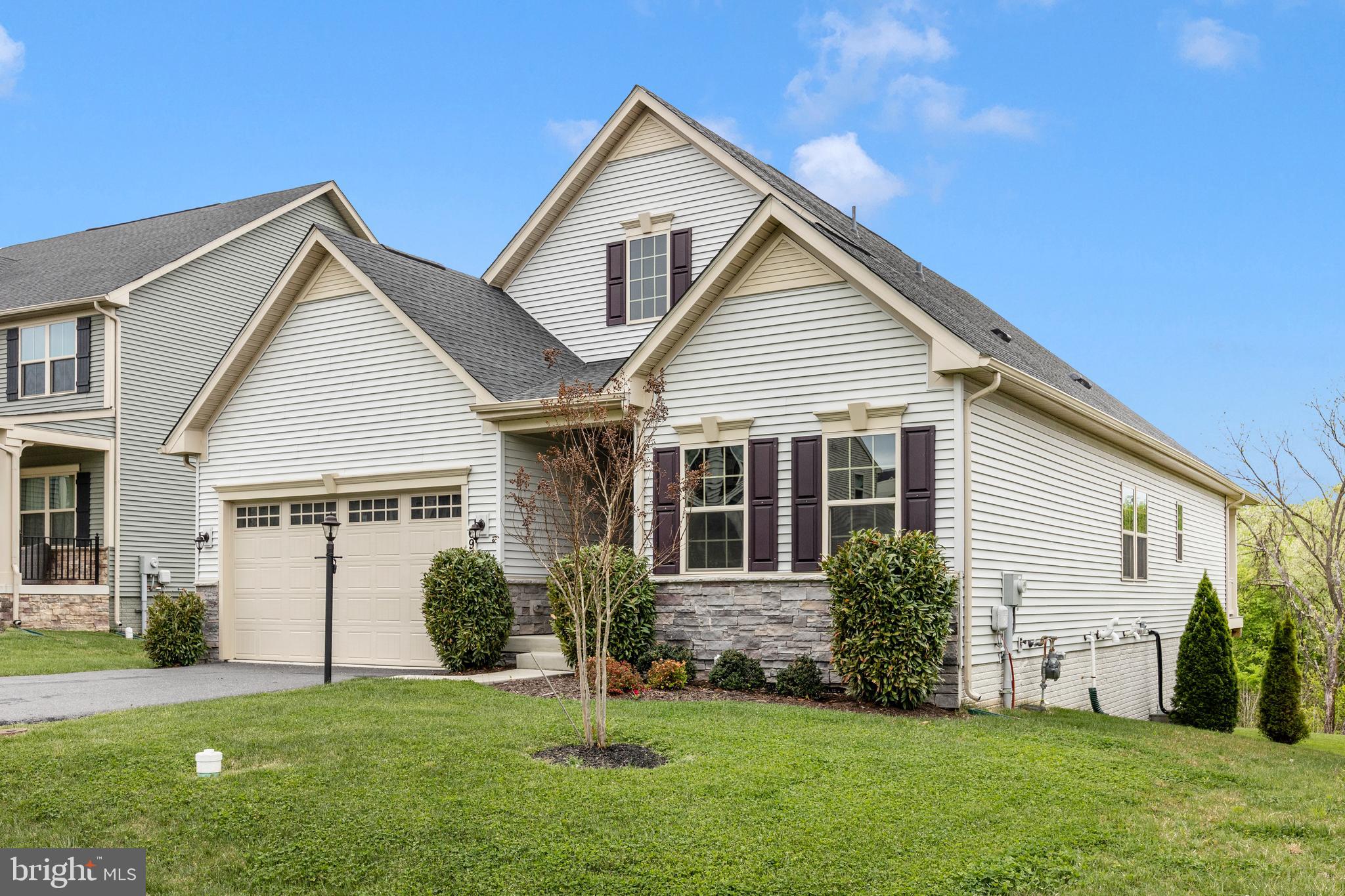 HAMPTONS - Residential