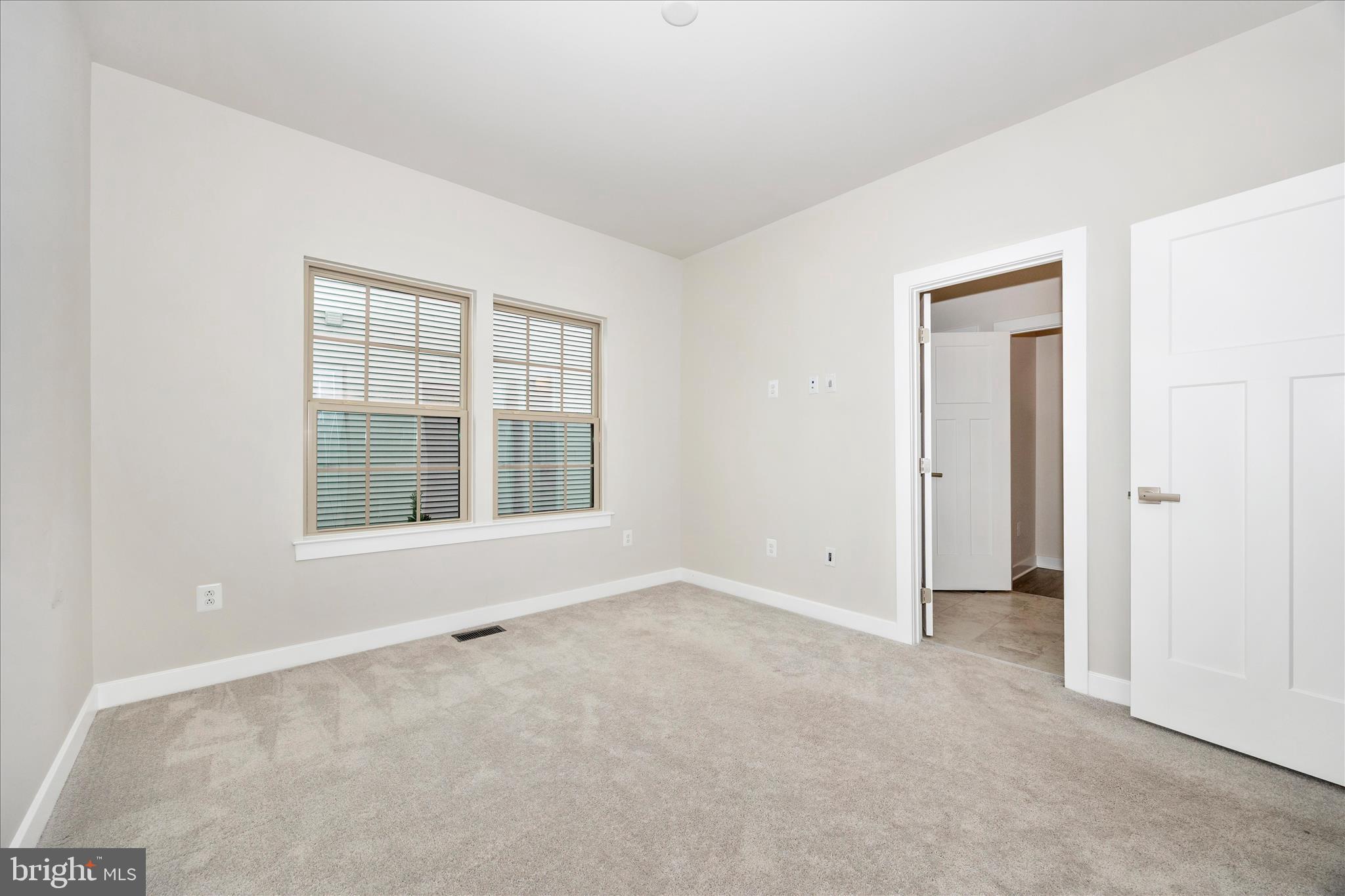 HAMPTONS - Residential