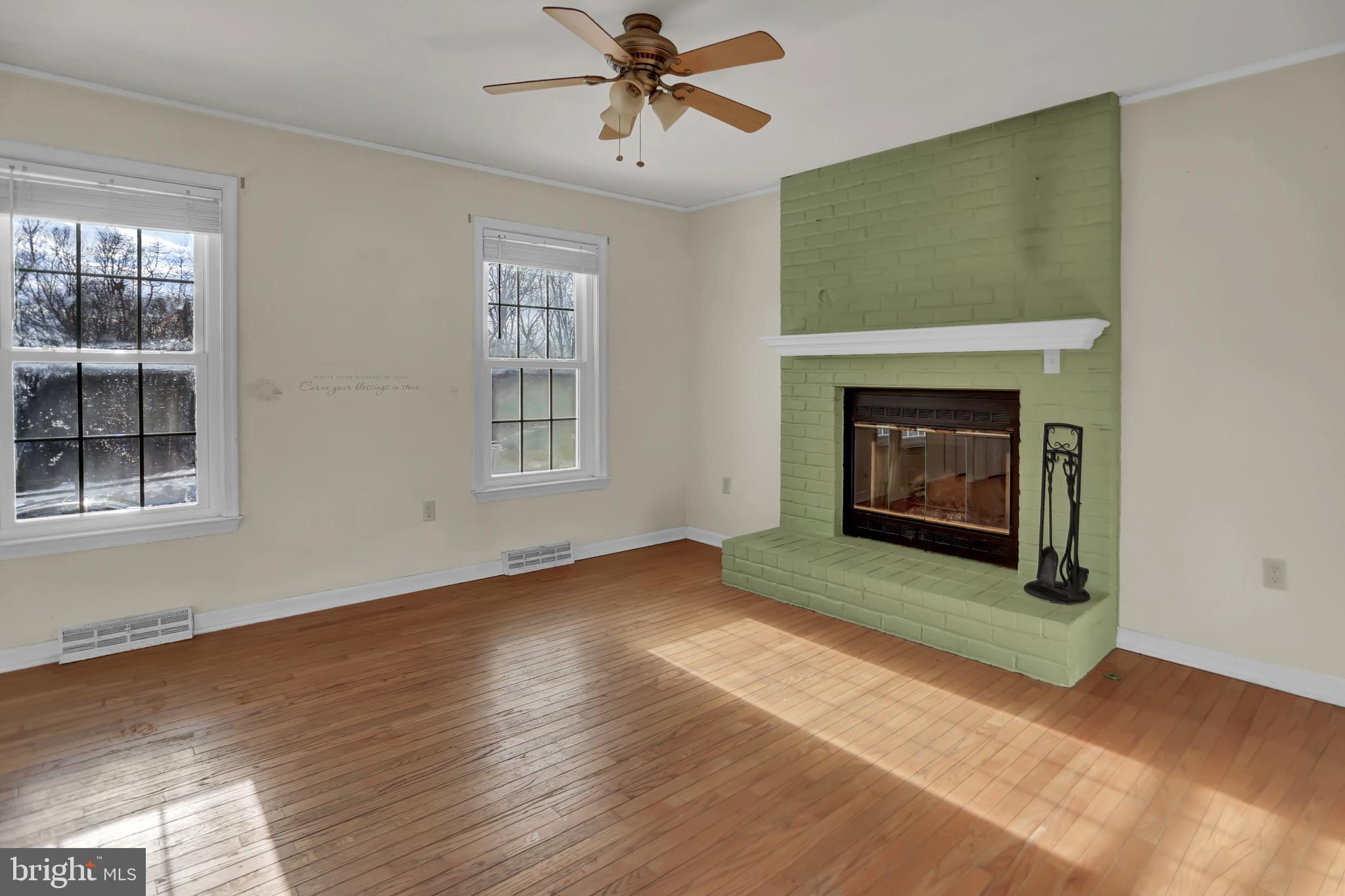 FRANKLIN SQUARE - Residential