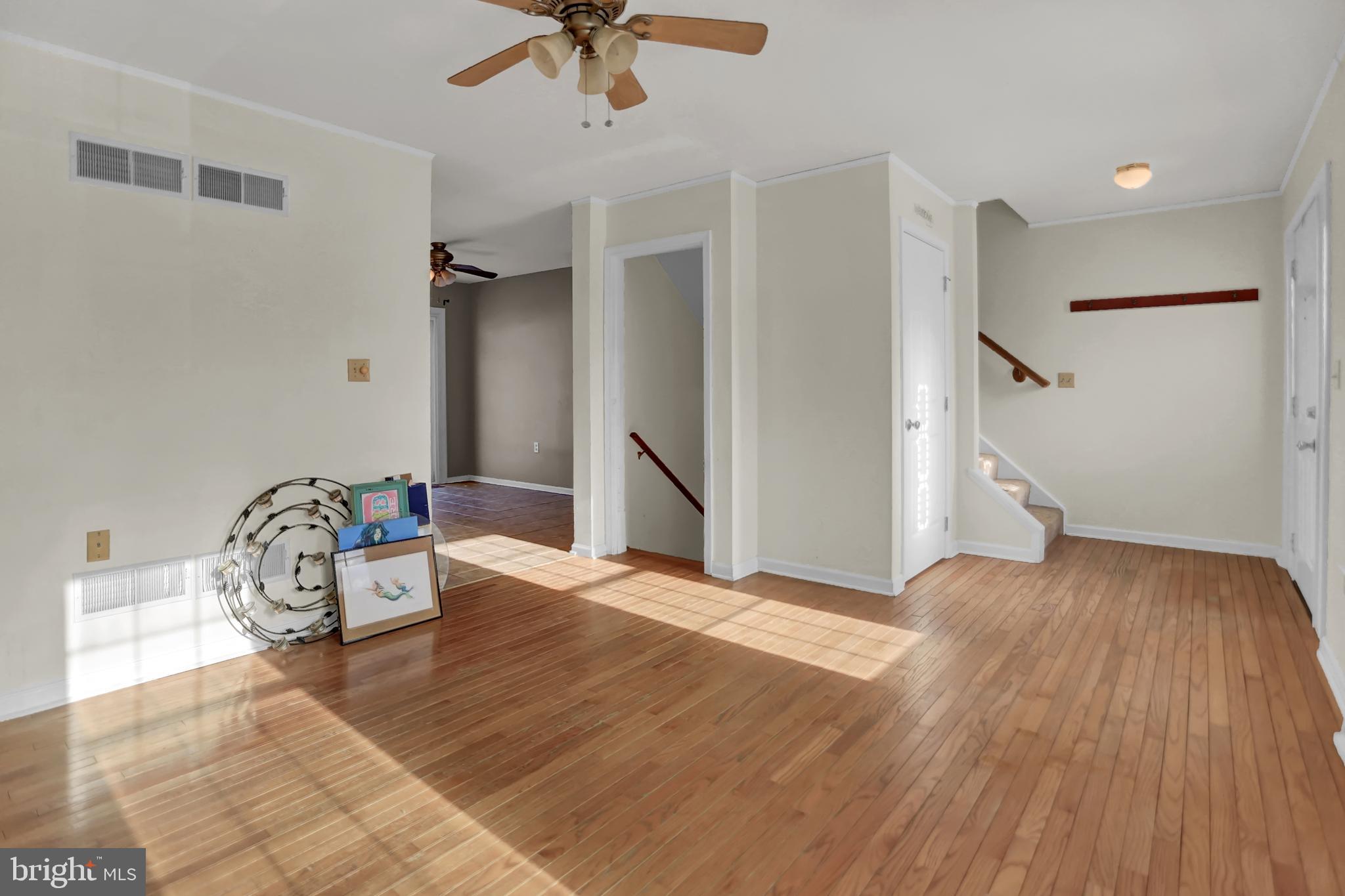 FRANKLIN SQUARE - Residential