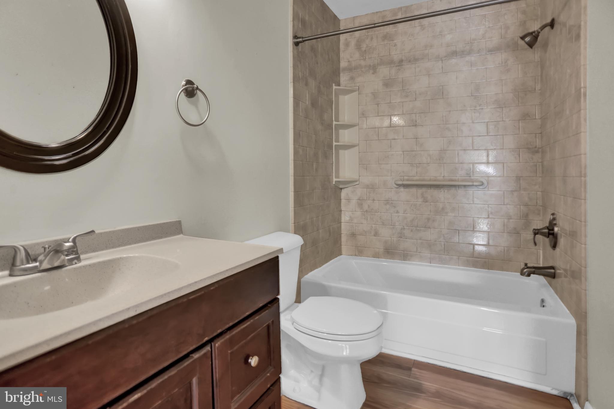 FRANKLIN SQUARE - Residential