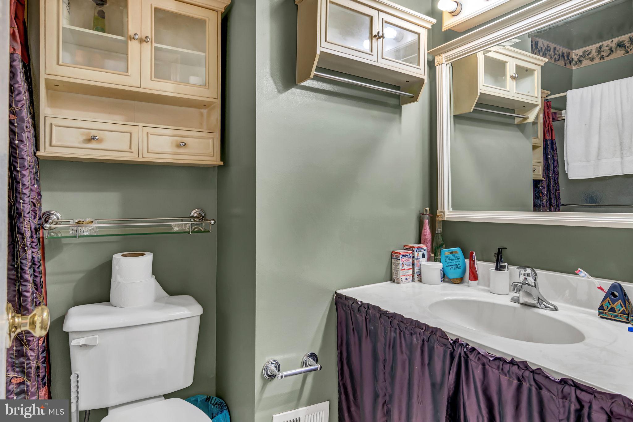 LAKE RIDGE/PROMONTRY OAK - Residential