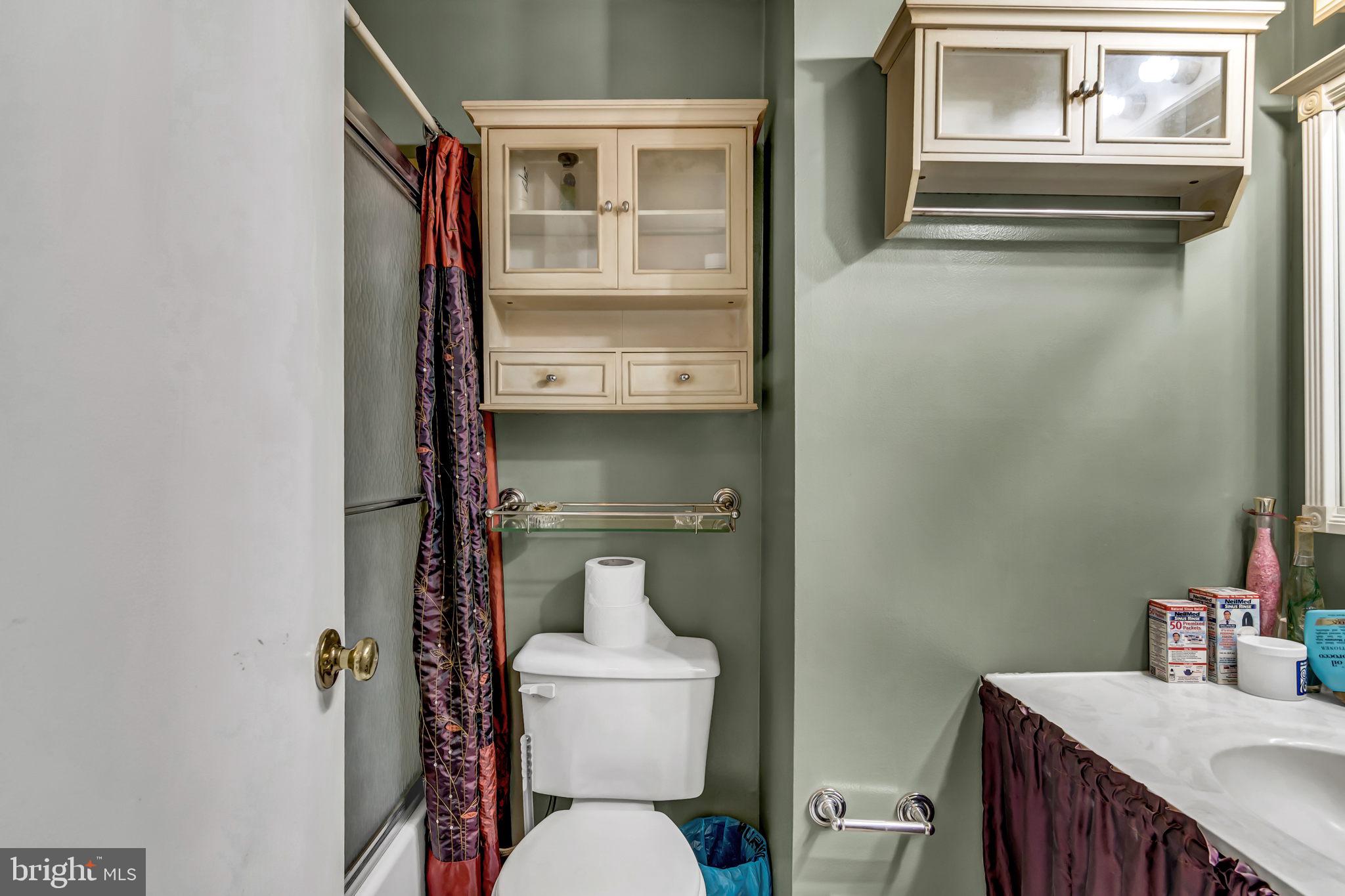 LAKE RIDGE/PROMONTRY OAK - Residential