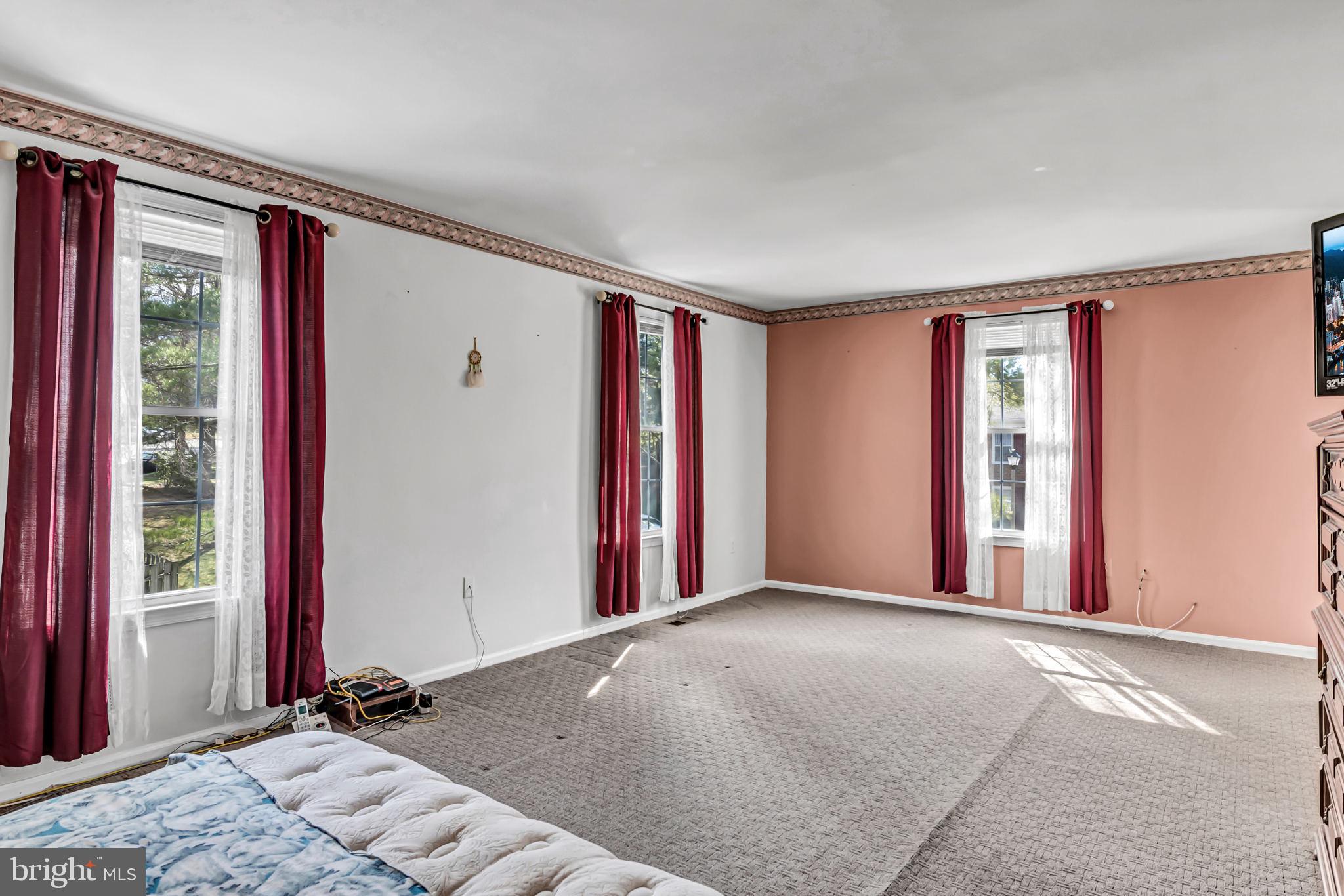 LAKE RIDGE/PROMONTRY OAK - Residential