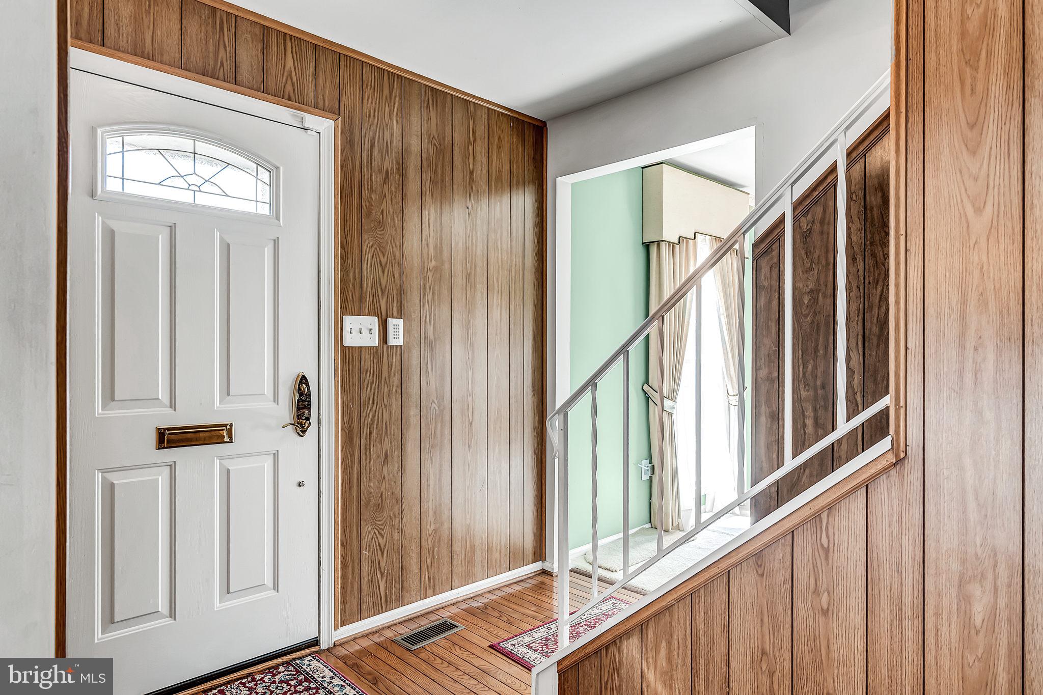 LAKE RIDGE/PROMONTRY OAK - Residential