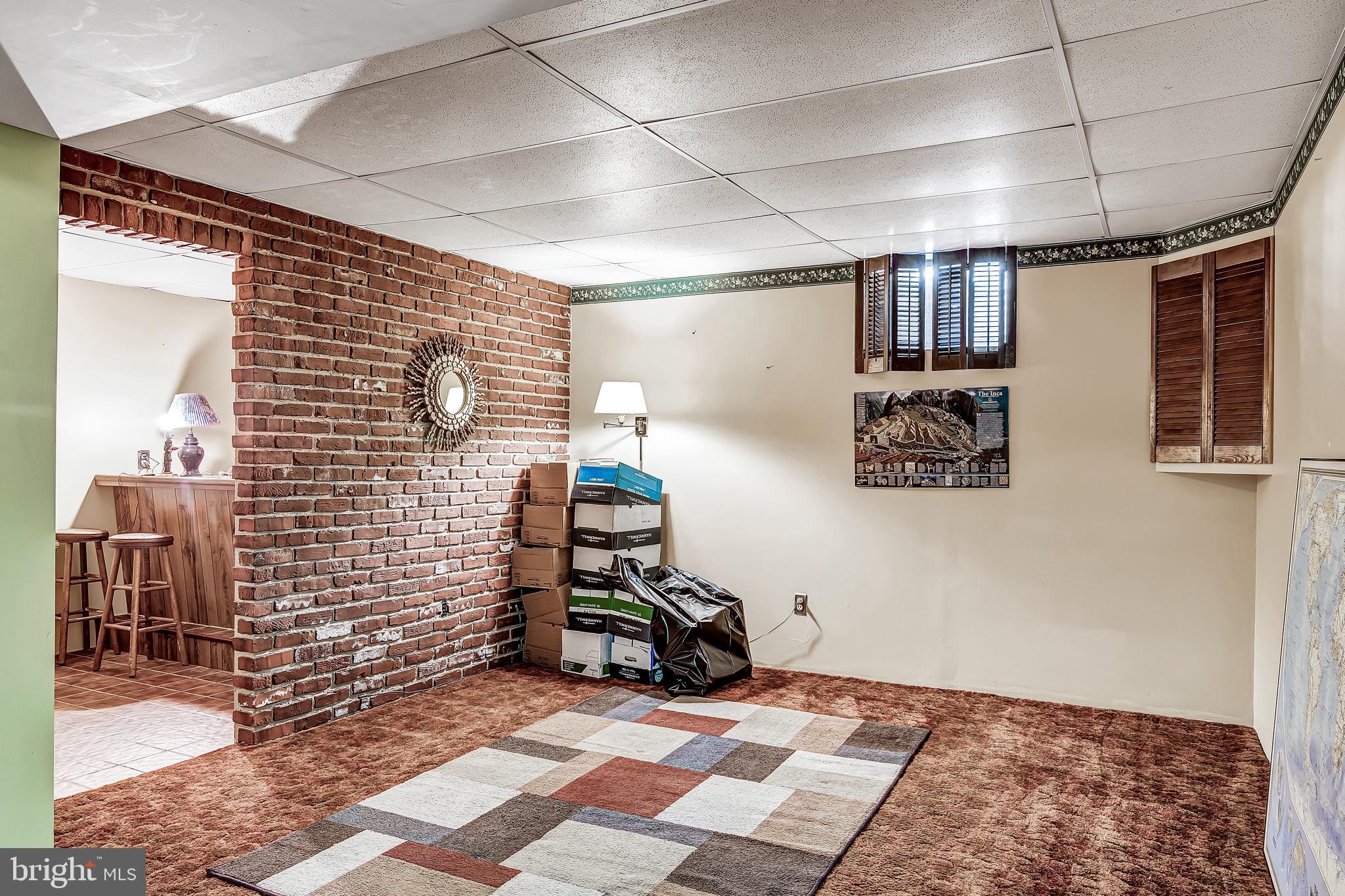 LAKE RIDGE/PROMONTRY OAK - Residential