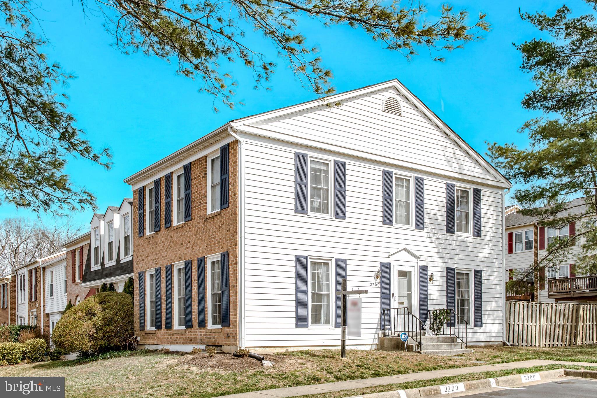 LAKE RIDGE/PROMONTRY OAK - Residential