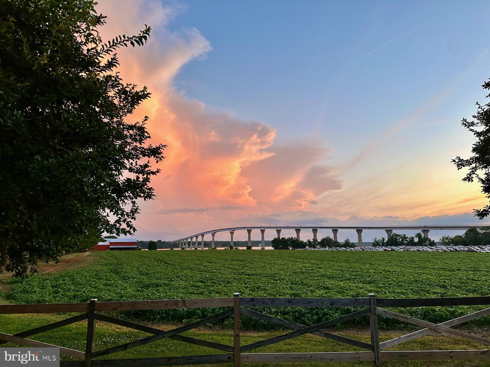 WHITE SANDS - Residential