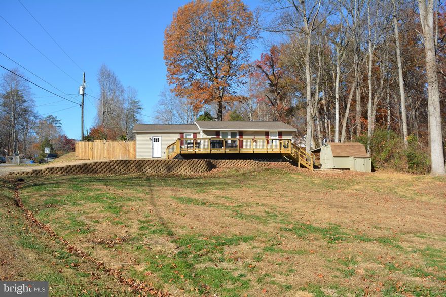 🌅 Lake Community Living — For Sale at $409999

Enjoy peaceful lake-community living with this beautiful home — perfectly priced at $444,000!
Located in one of Stafford County’s most charming lake neighborhoods, this property offers comfort, privacy, and that special small community feel that everyone loves.

Step inside to find spacious living areas, bright natural light, and comfortable finishes throughout — ideal for families, first-time buyers, or anyone ready to relax and enjoy life by the water.

Outside, you’ll appreciate the large lot, mature trees, and easy access to the lake — great for fishing, kayaking, or simply unwinding on the weekends. It’s the perfect place to come home to after a busy day.

With a friendly community, convenient location, and a price that truly stands out in today’s market, this home represents one of the best values around the lake area.


💲 $409999— schedule your showing today and come experience Lake-style living at its best!