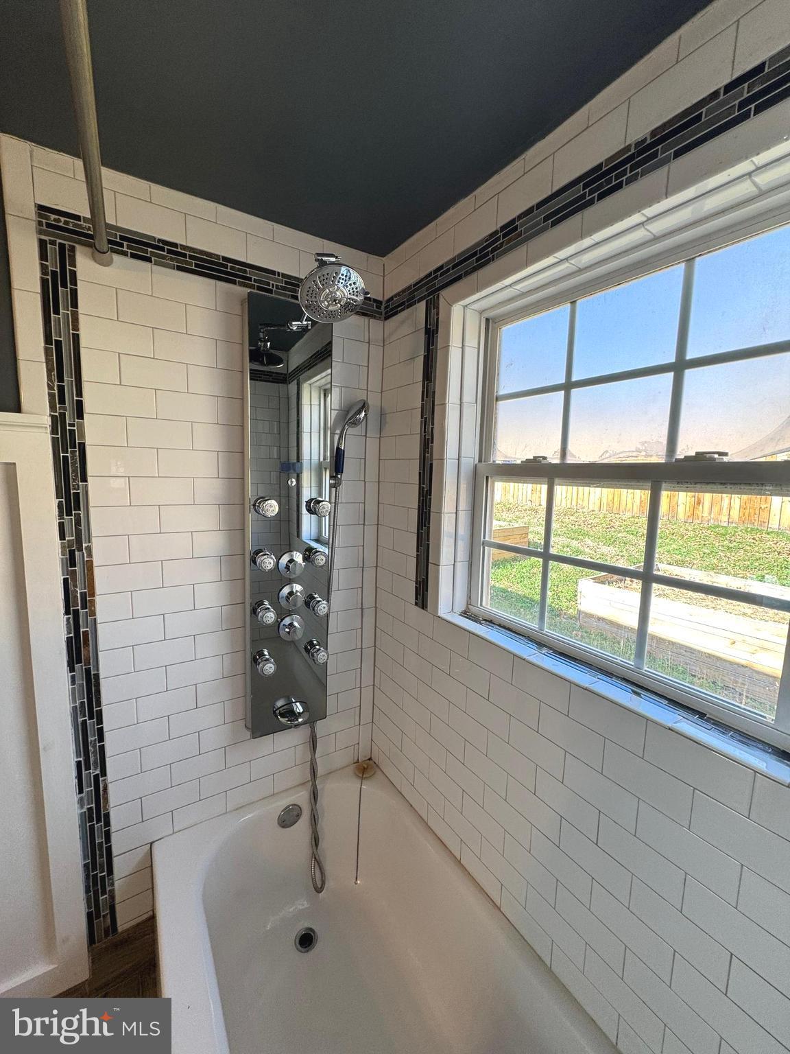 LAKE ARROWHEAD - Residential