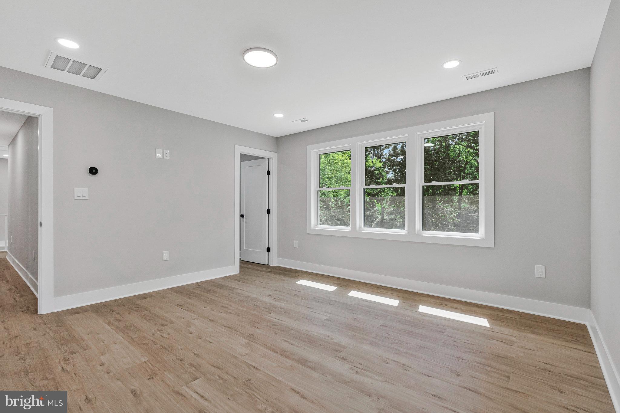 LORD FAIRFAX ESTATES - Residential