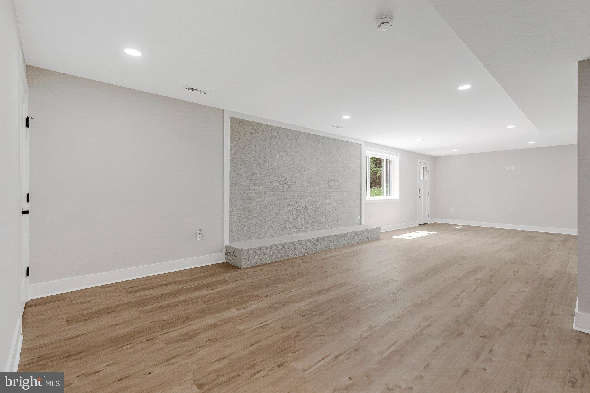 LORD FAIRFAX ESTATES - Residential