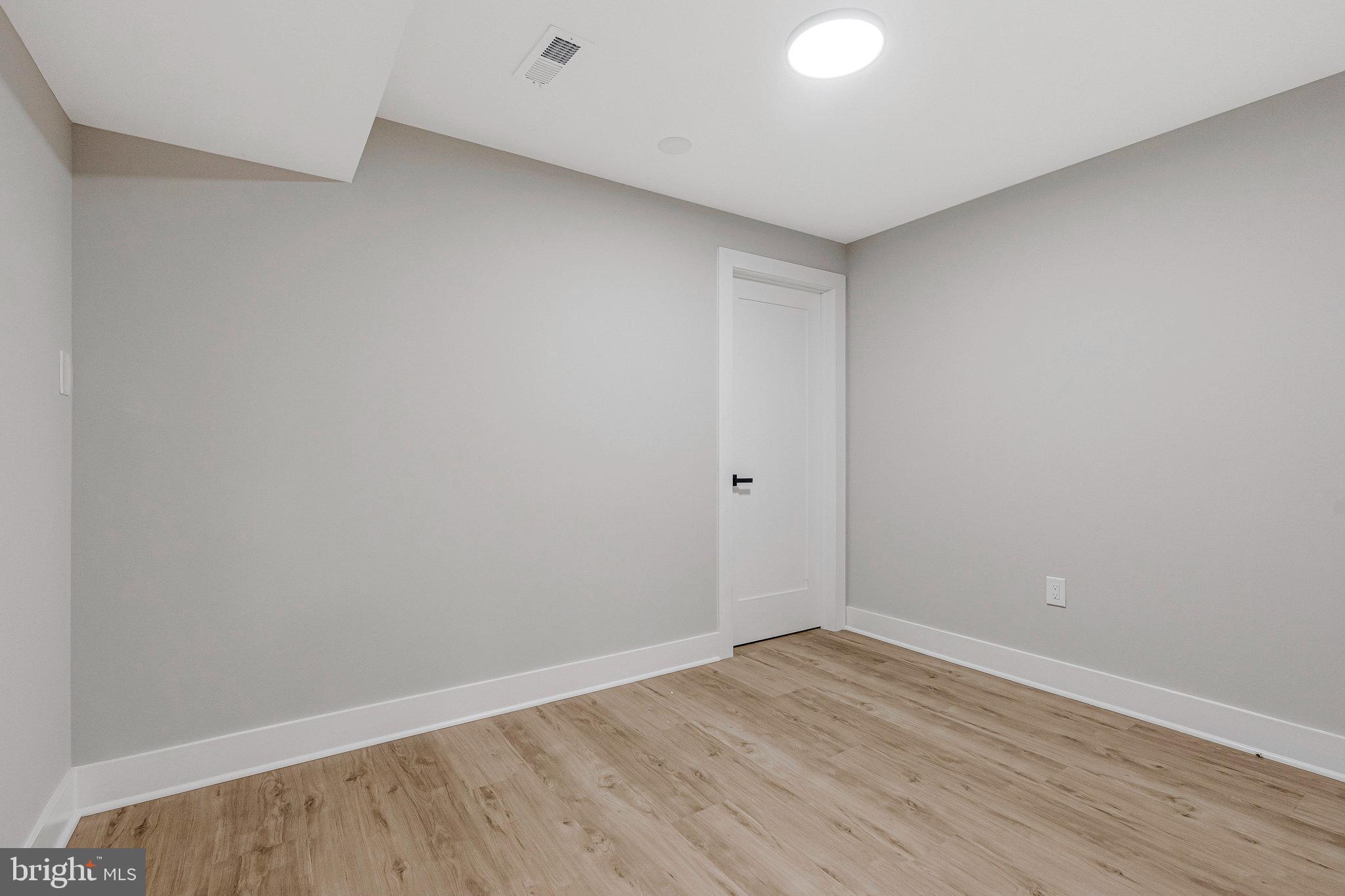 LORD FAIRFAX ESTATES - Residential