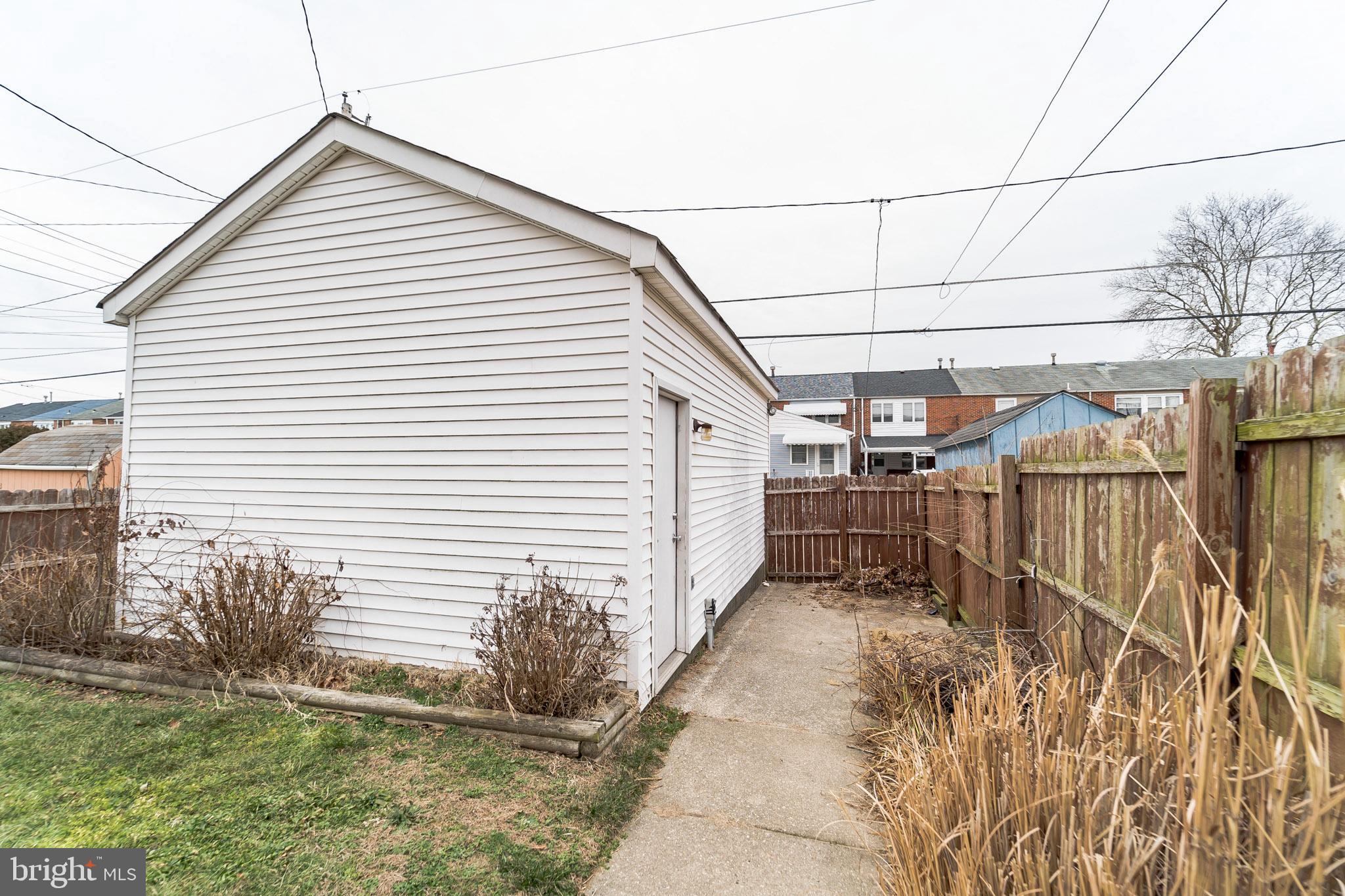 EASTCREST - Residential