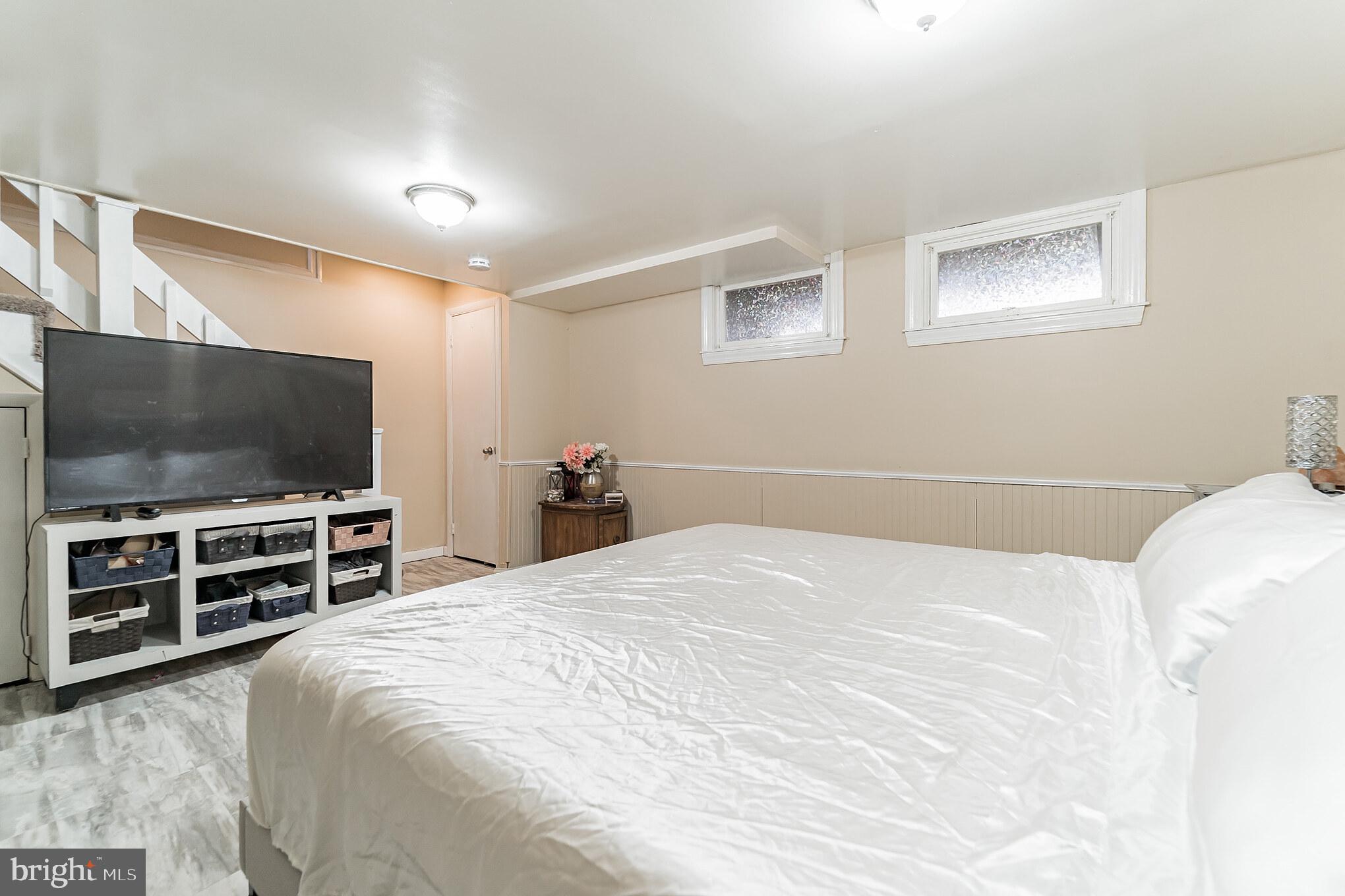 EASTCREST - Residential