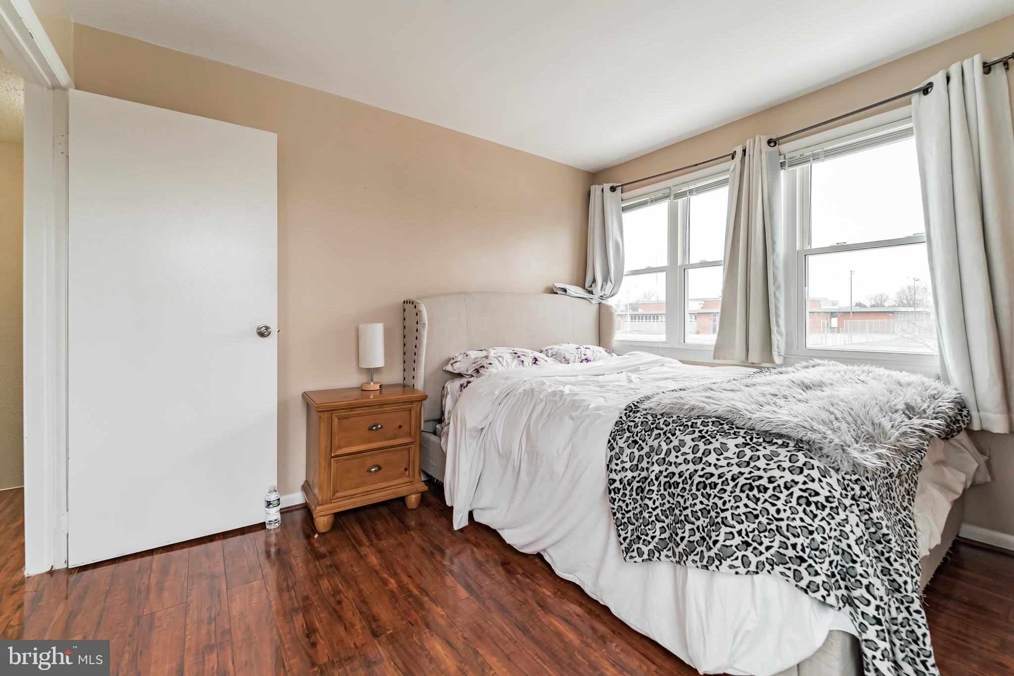 EASTCREST - Residential