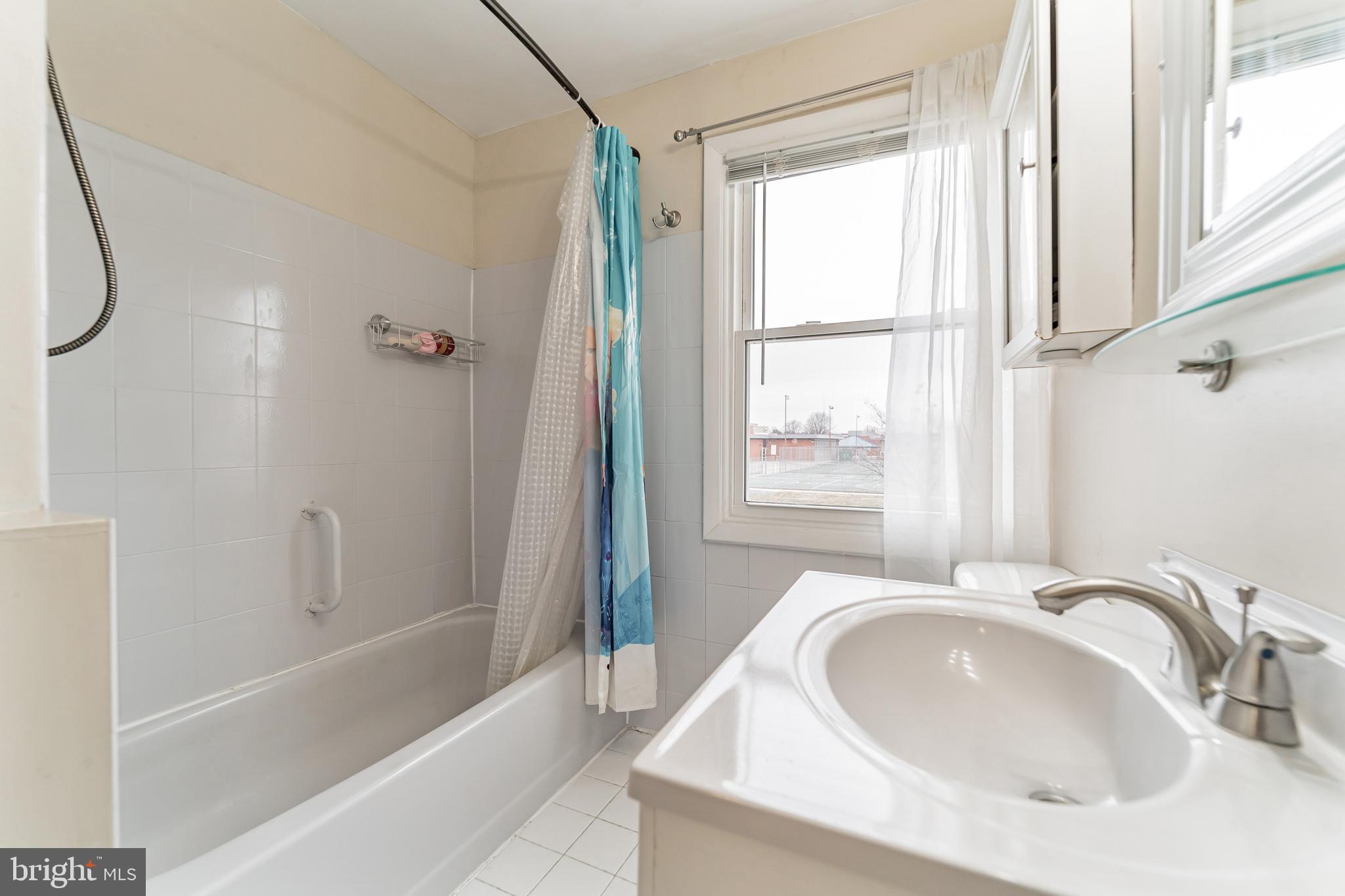 EASTCREST - Residential