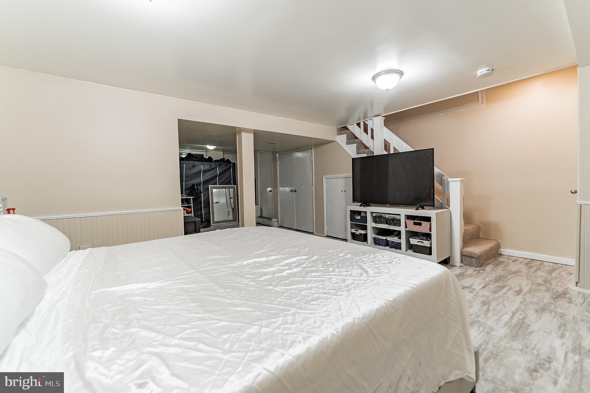 EASTCREST - Residential