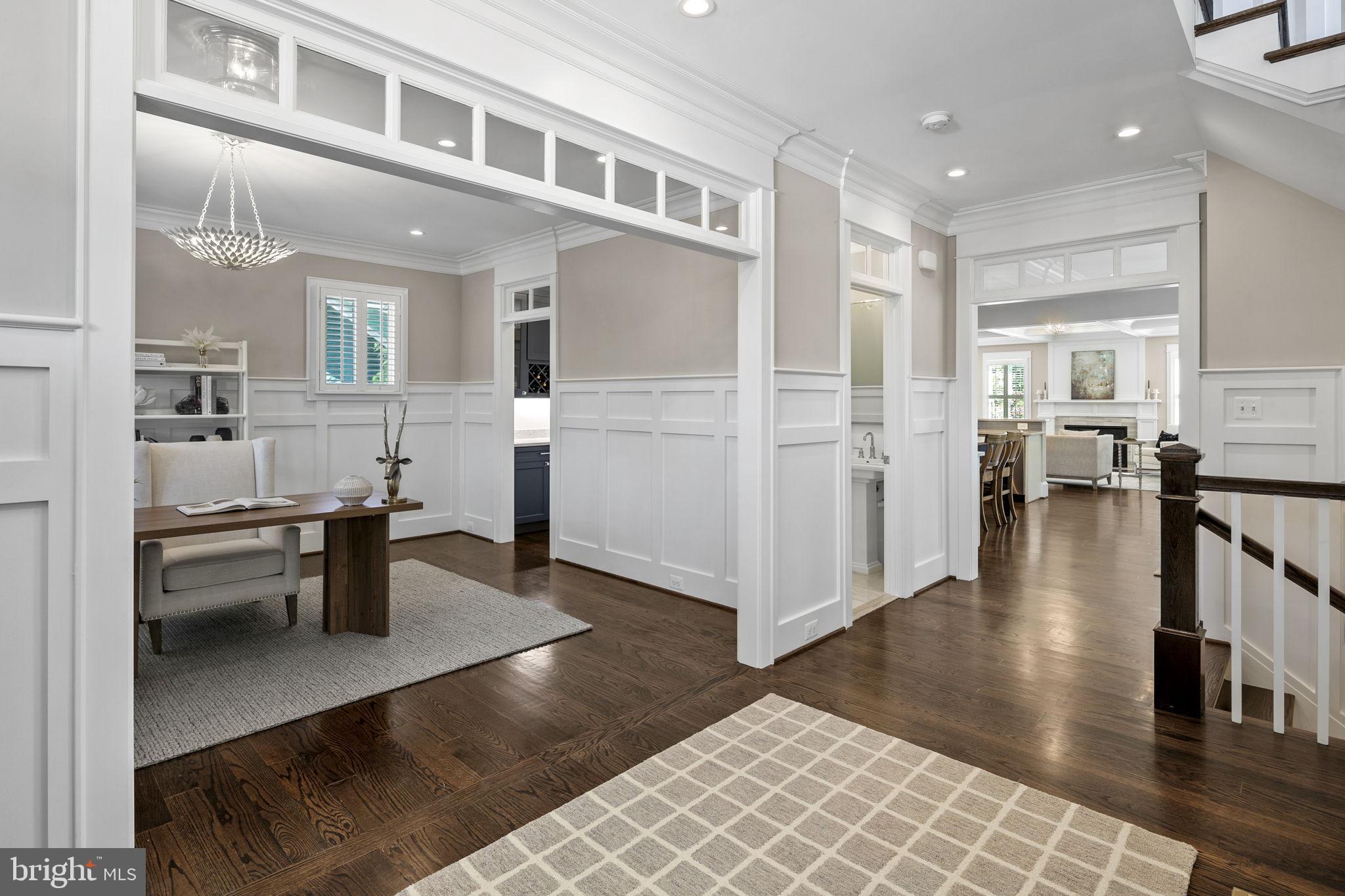 LYON VILLAGE - Residential