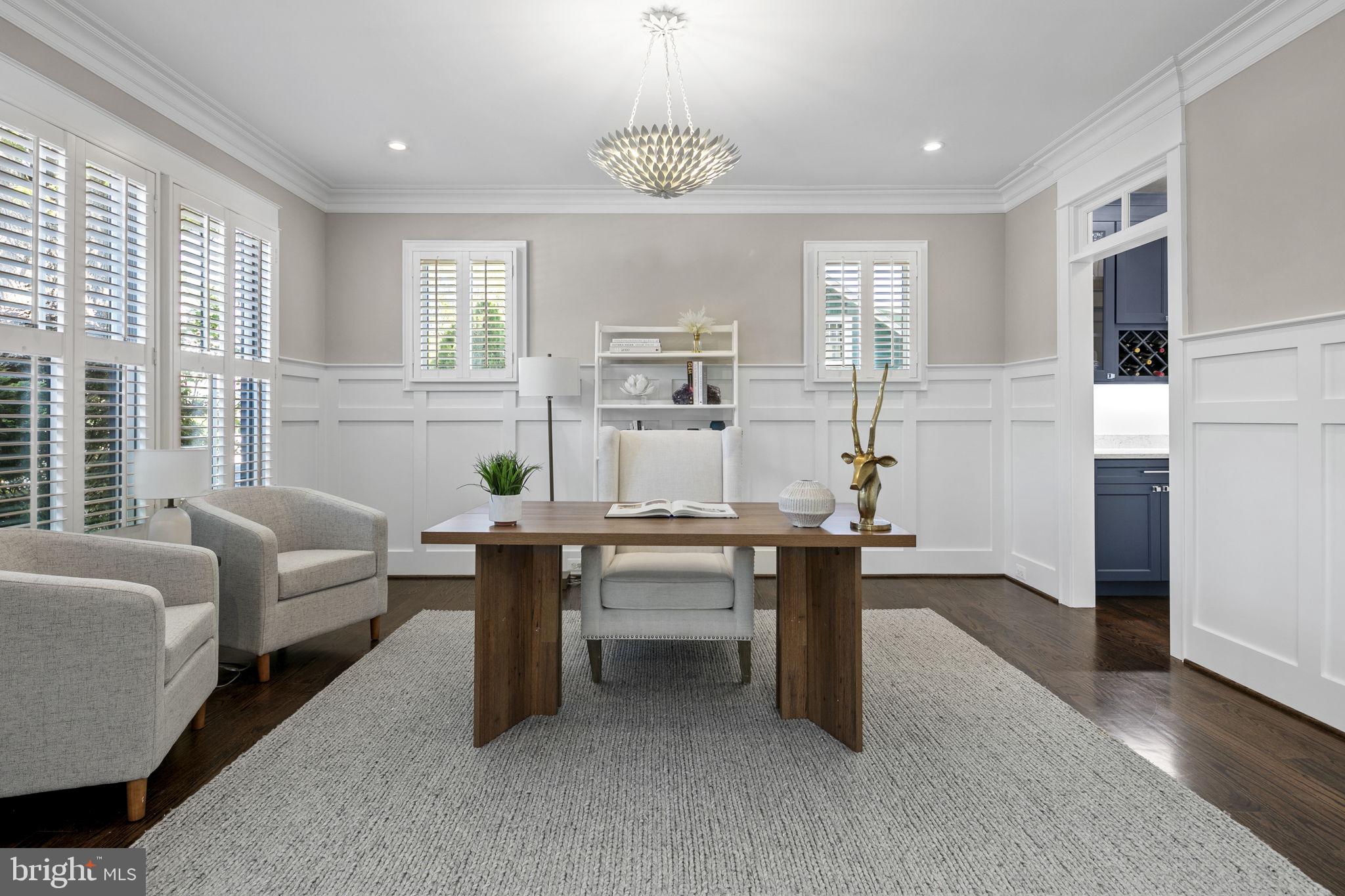 LYON VILLAGE - Residential