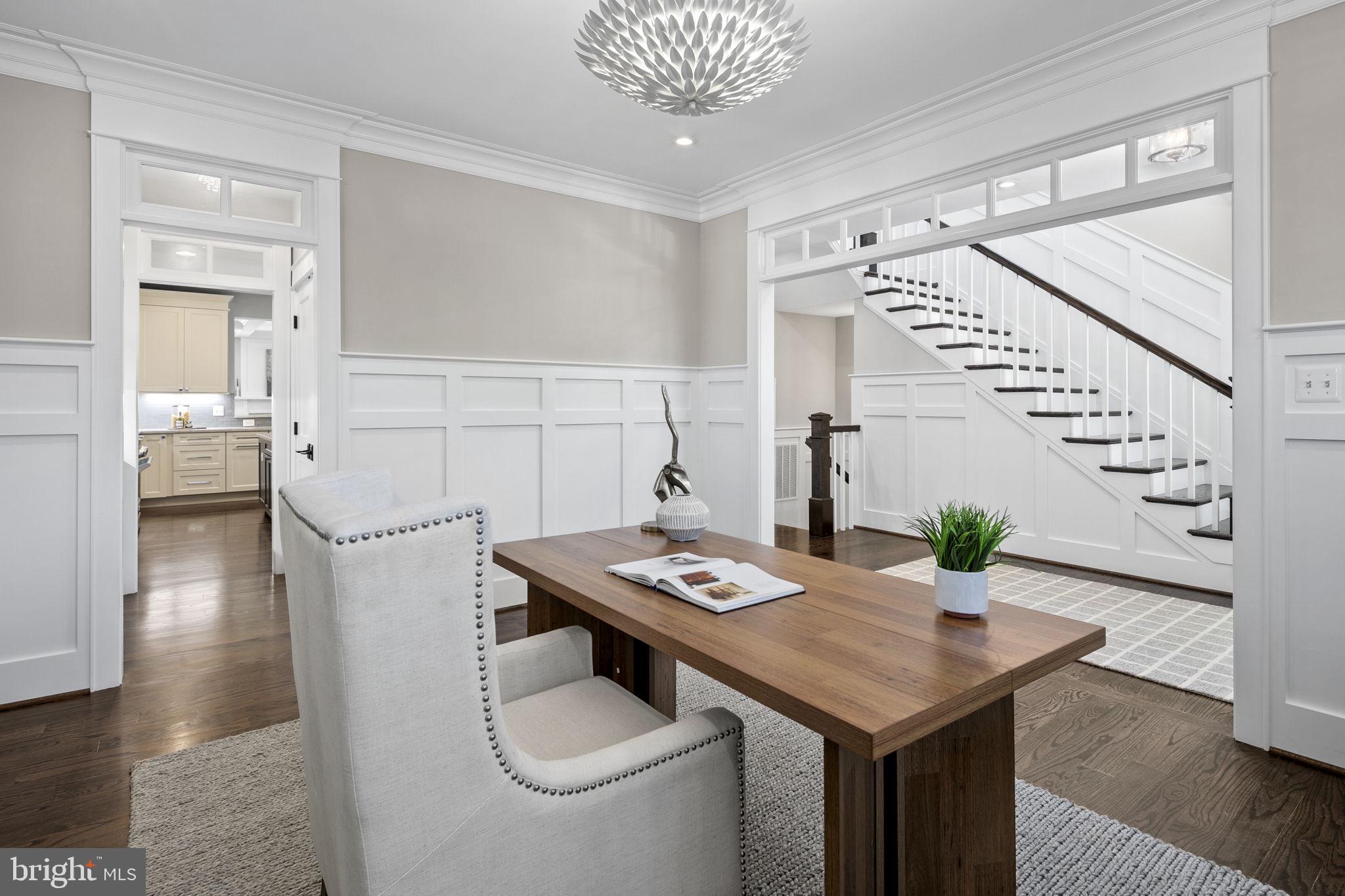 LYON VILLAGE - Residential