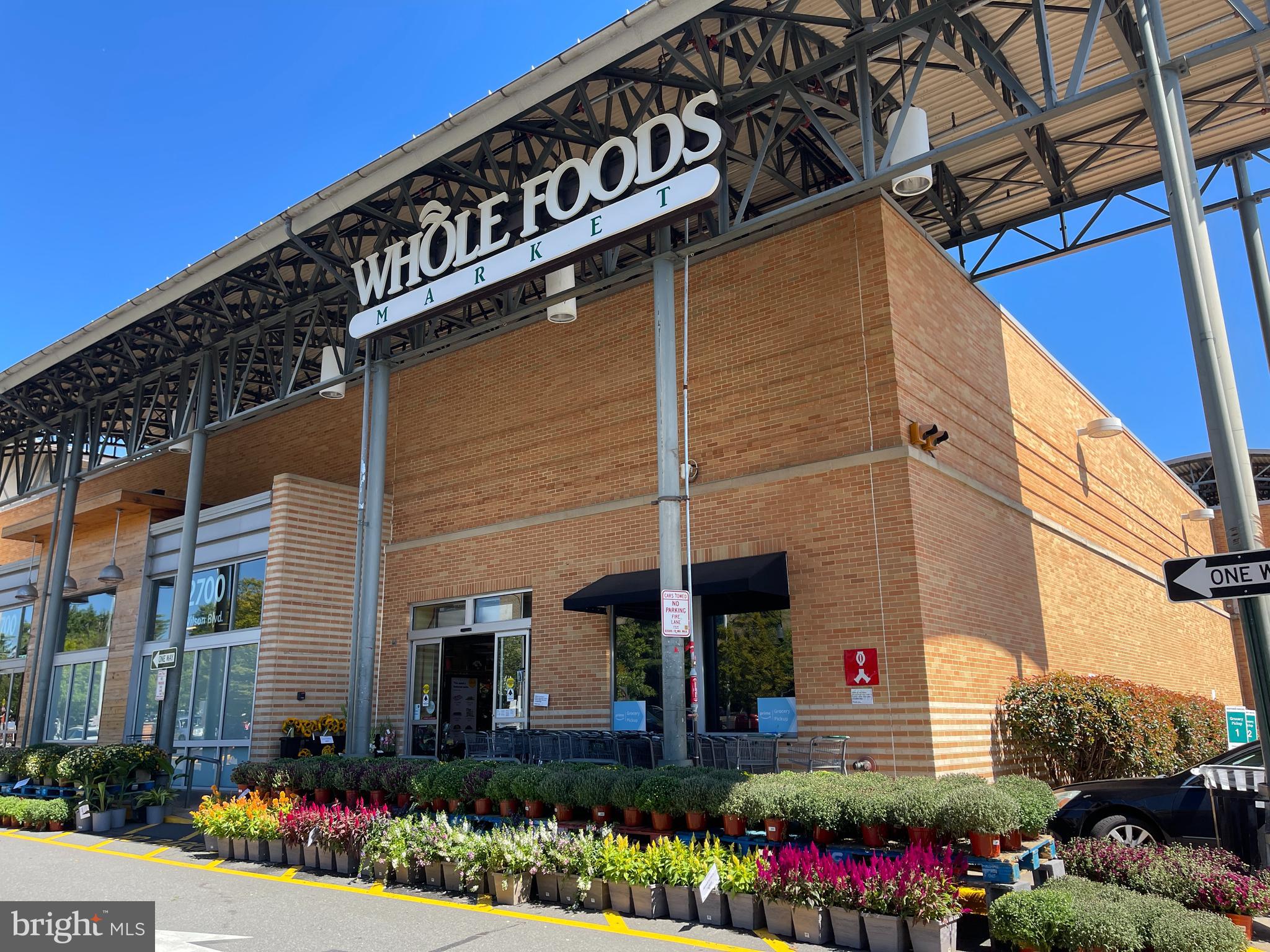 LYON VILLAGE - Residential