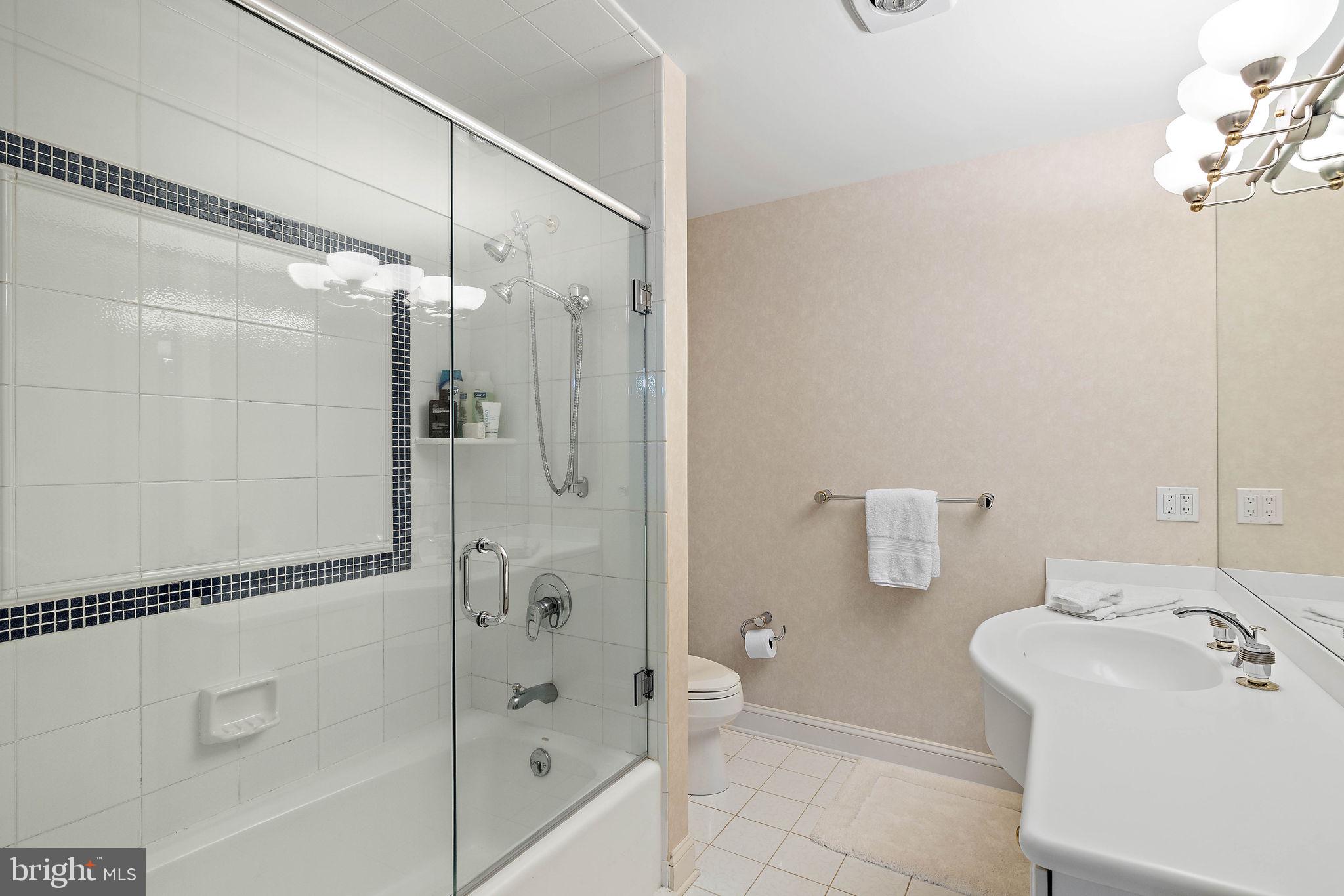 STONEY RUN - Residential