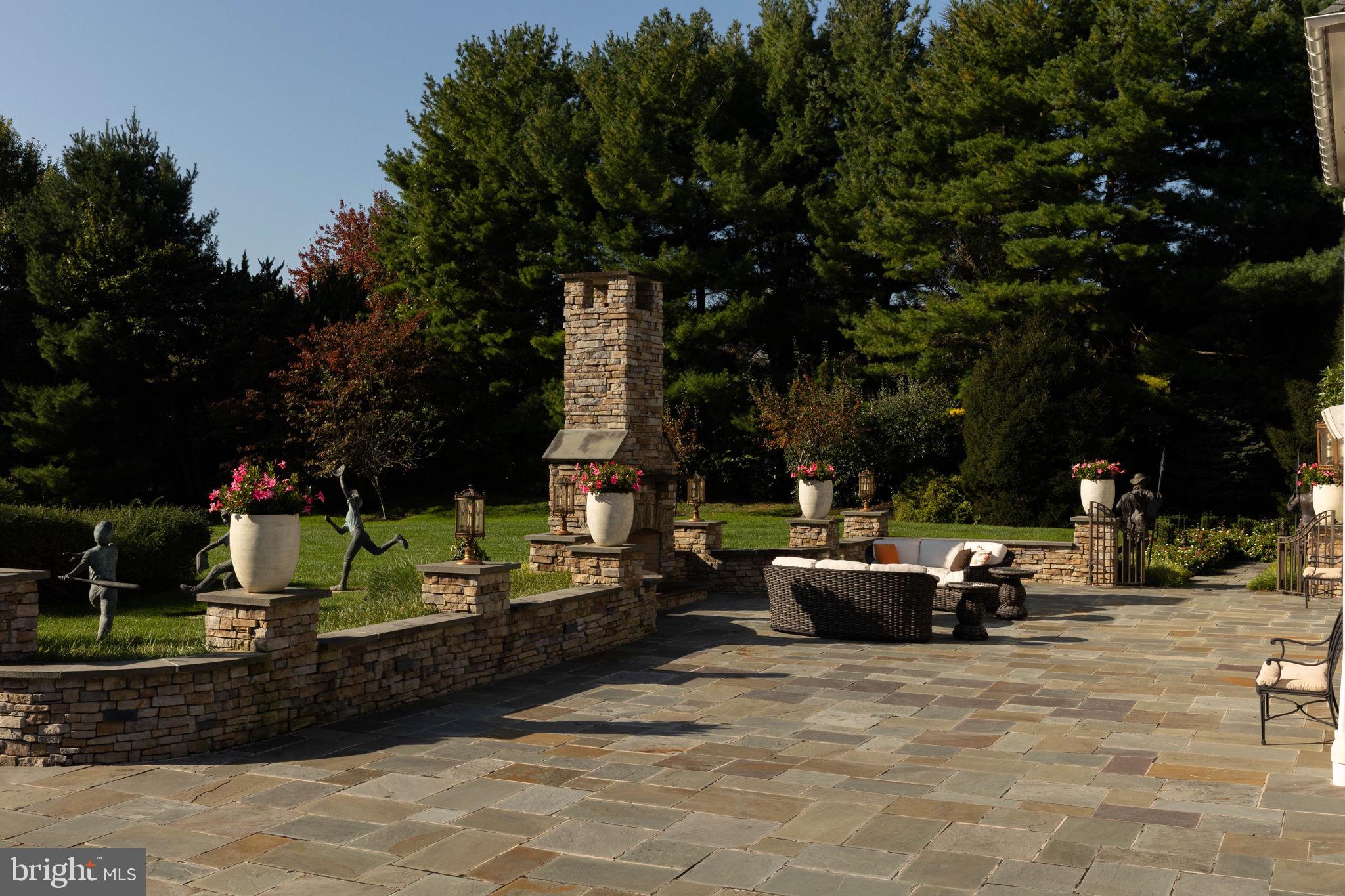 STONEY RUN - Residential