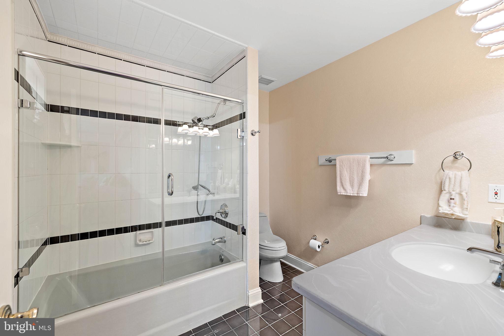 STONEY RUN - Residential