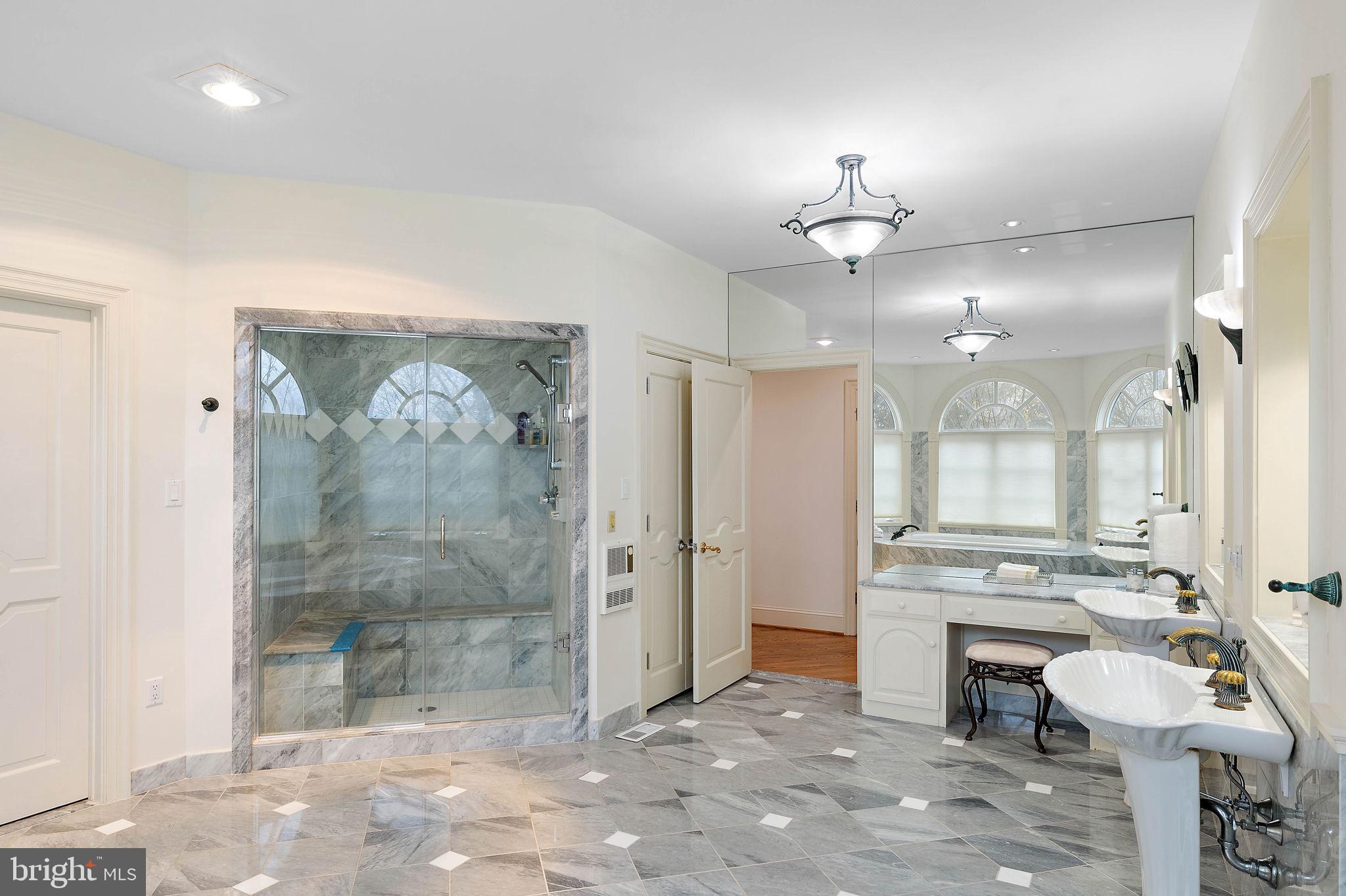 STONEY RUN - Residential