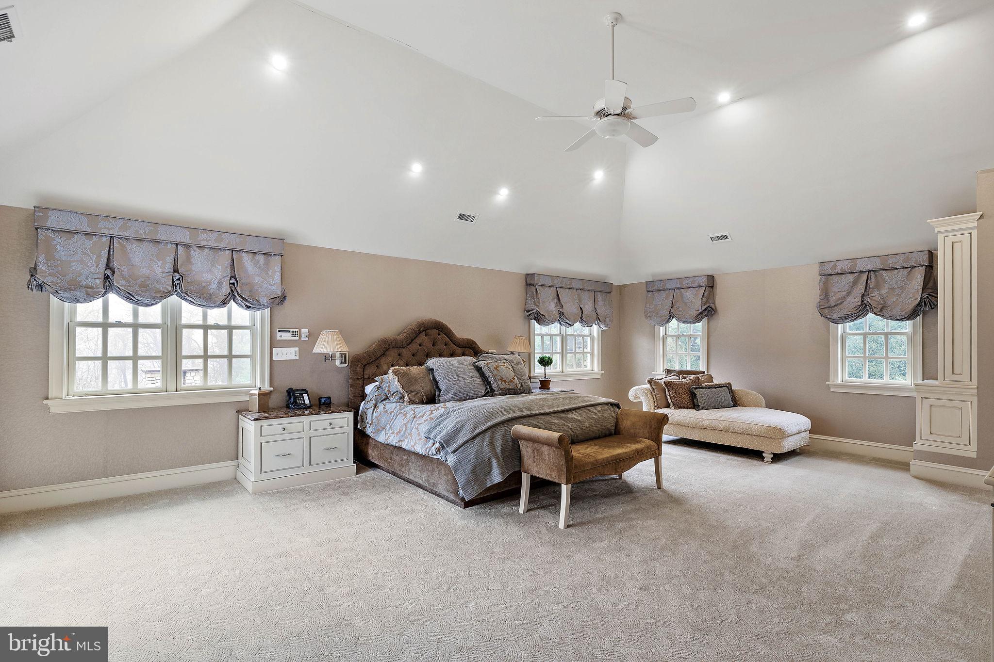 STONEY RUN - Residential