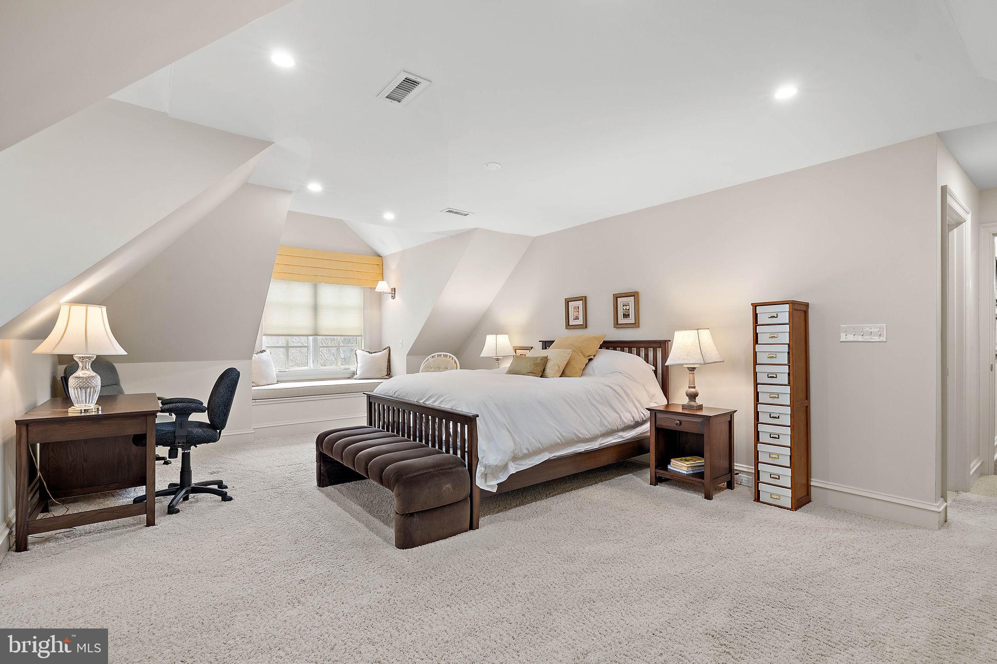 STONEY RUN - Residential