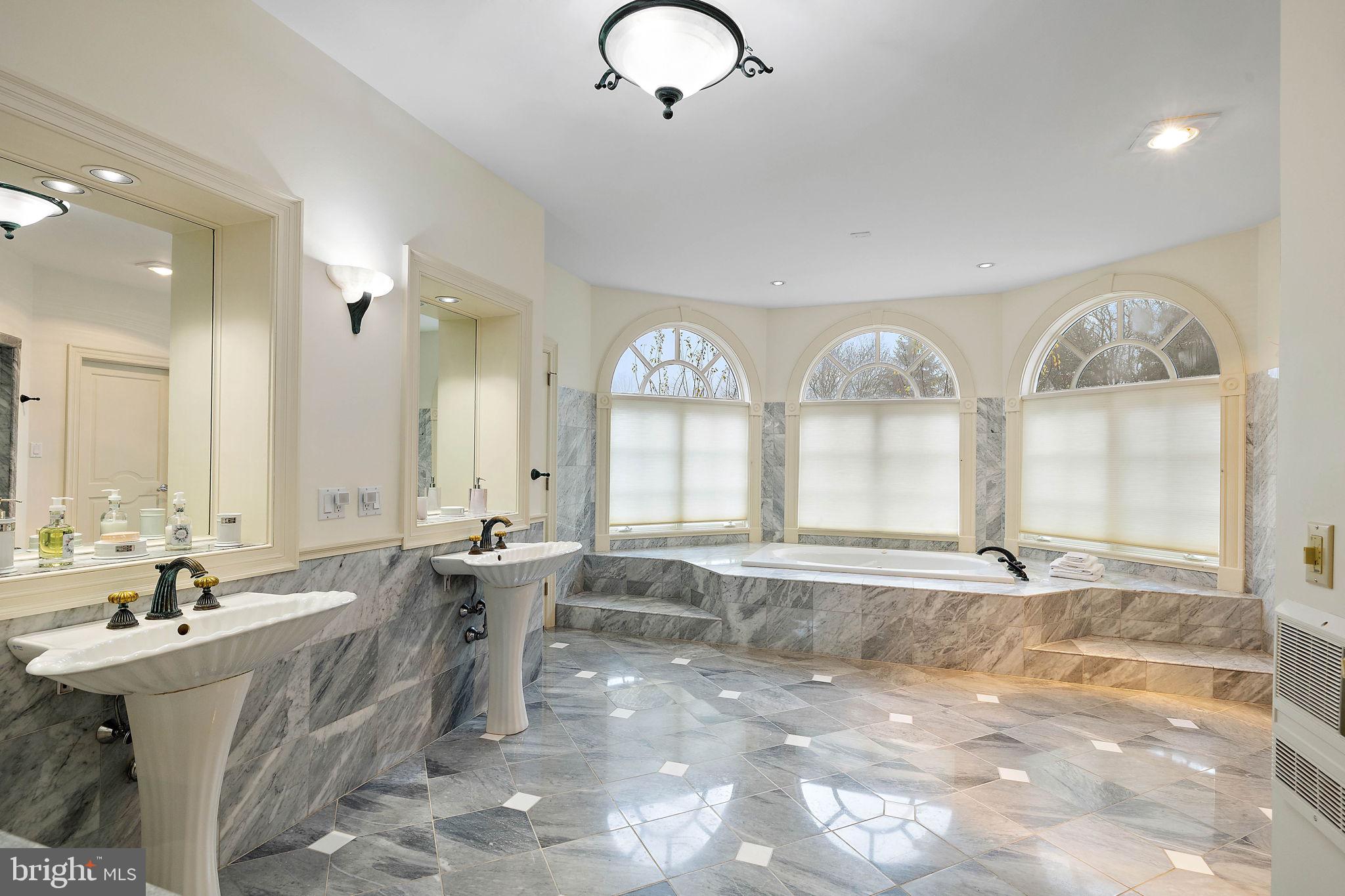 STONEY RUN - Residential